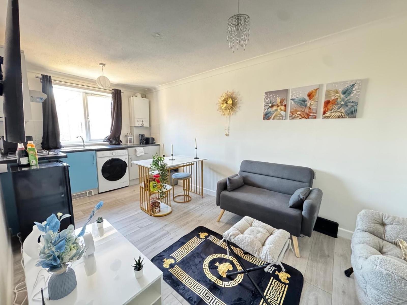 Lägenhet Charming Retreat London
