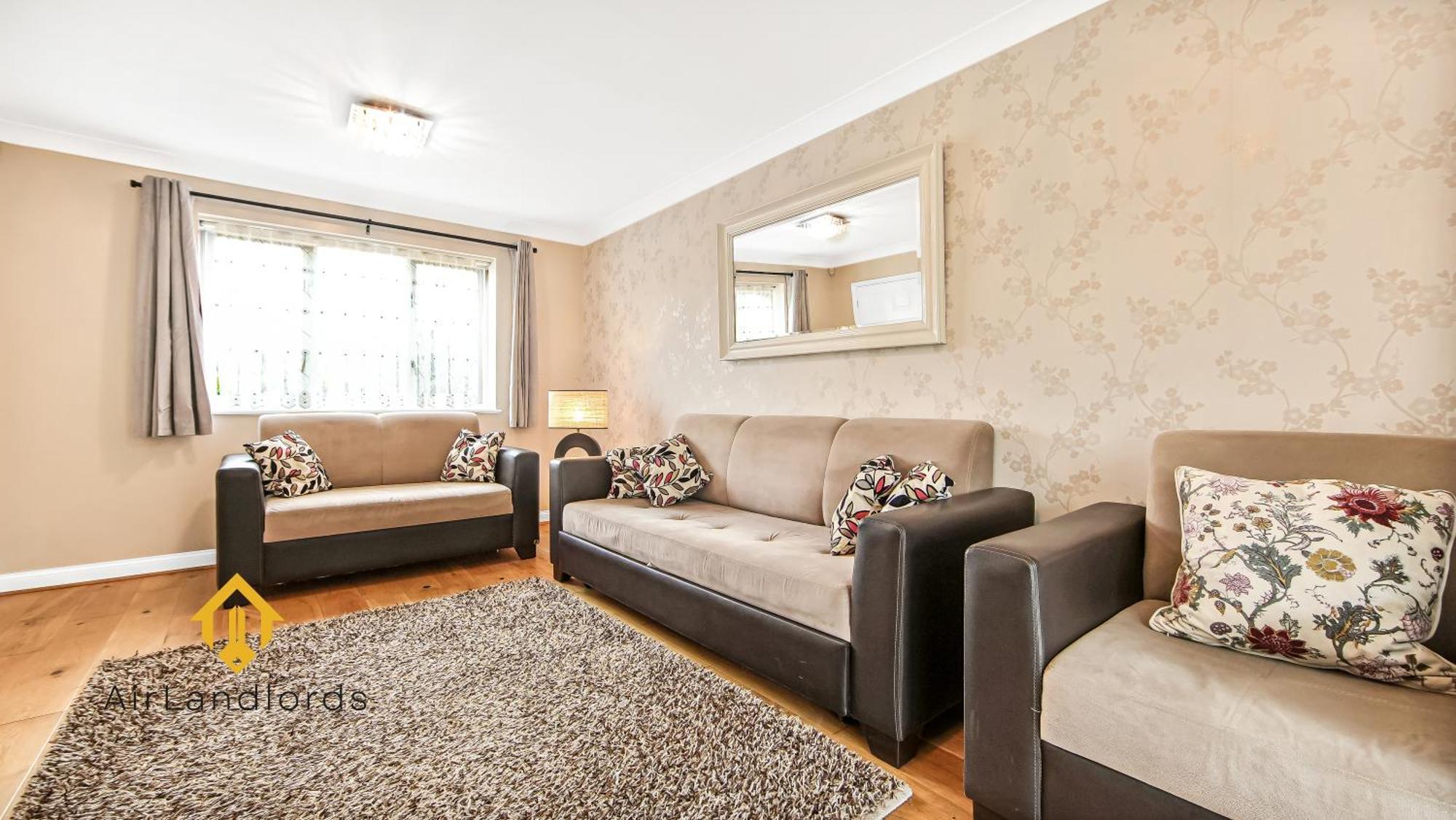 Ferienhaus Exclusive 3 Bedroom House Near Manor House!