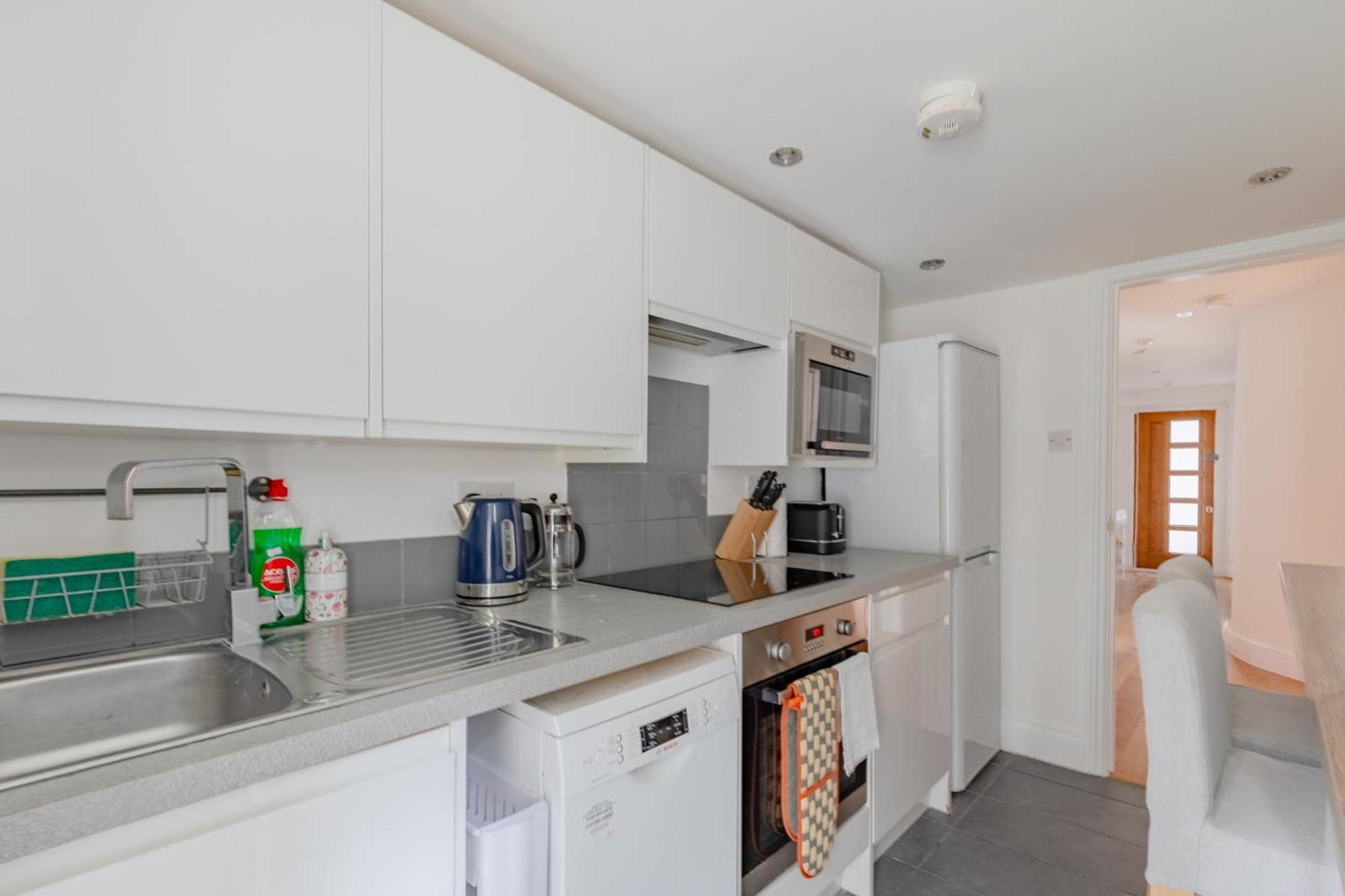 Cosy 1bd Flat Heart Of North West Lejlighed