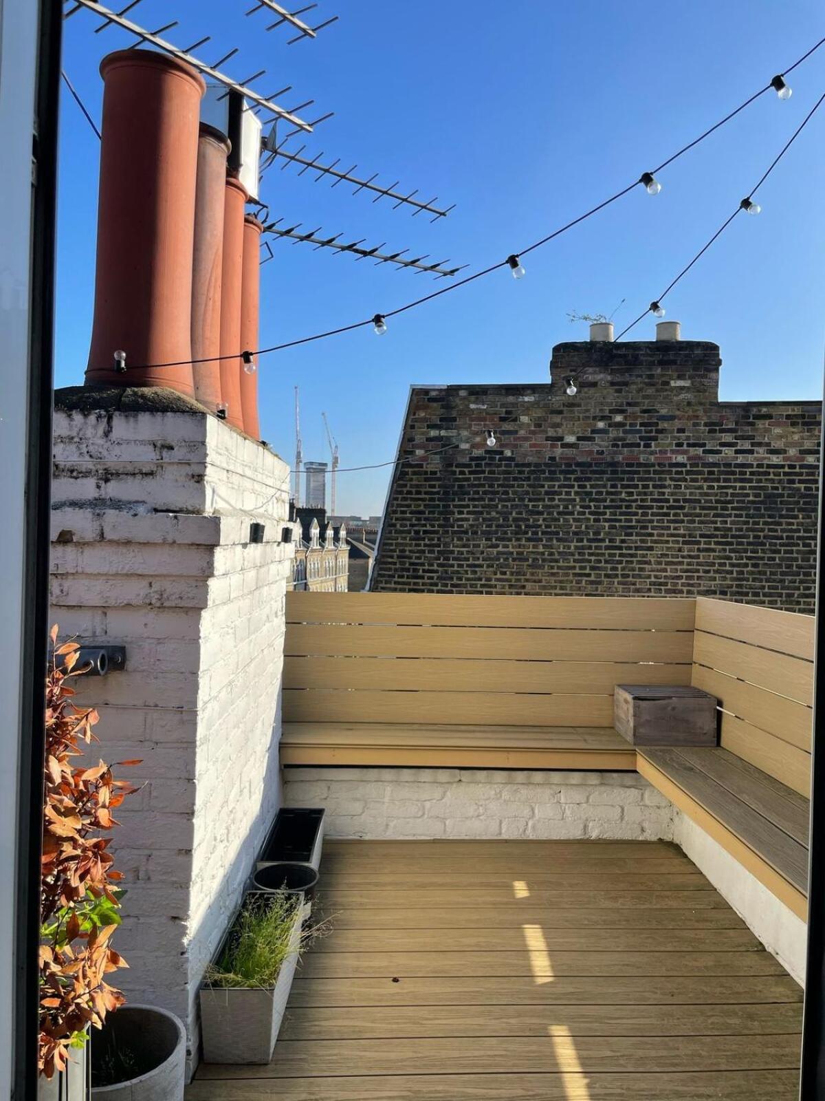 Boutique 2br With Roof Terrace Near Tube - West Kensington Lägenhet London