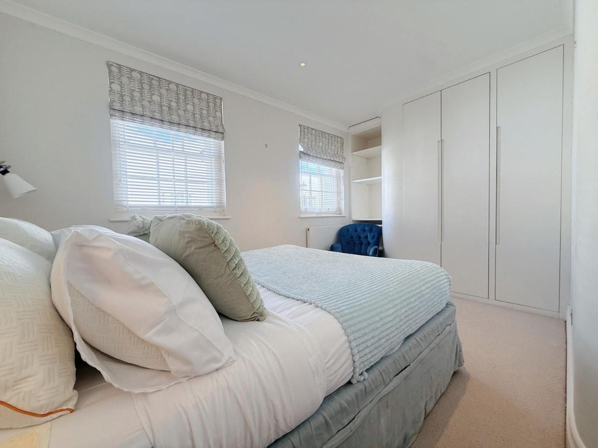 Villa Stylish 3-bedroom Terrace House Near Earls Court London