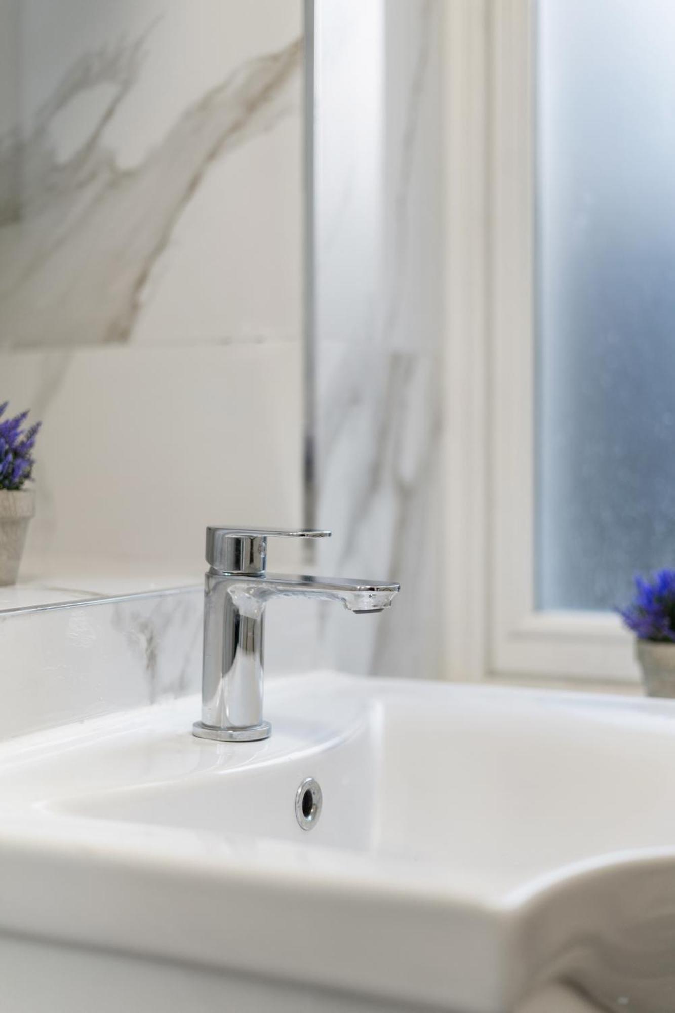 Chic & Cosy In The Heart Of Soho Walk To Everything 3gs * London