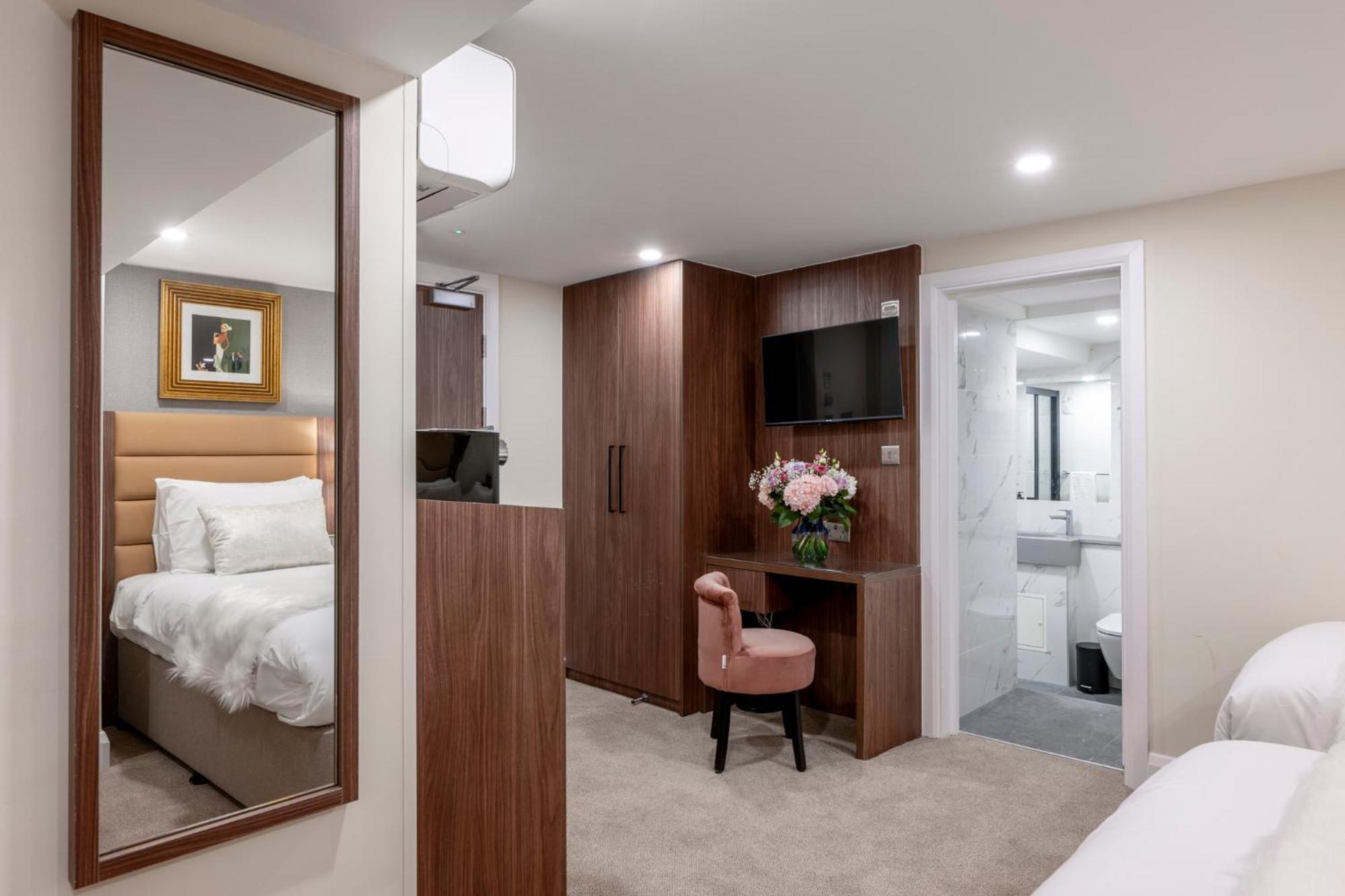 Grand Concerto Hotel 4*
