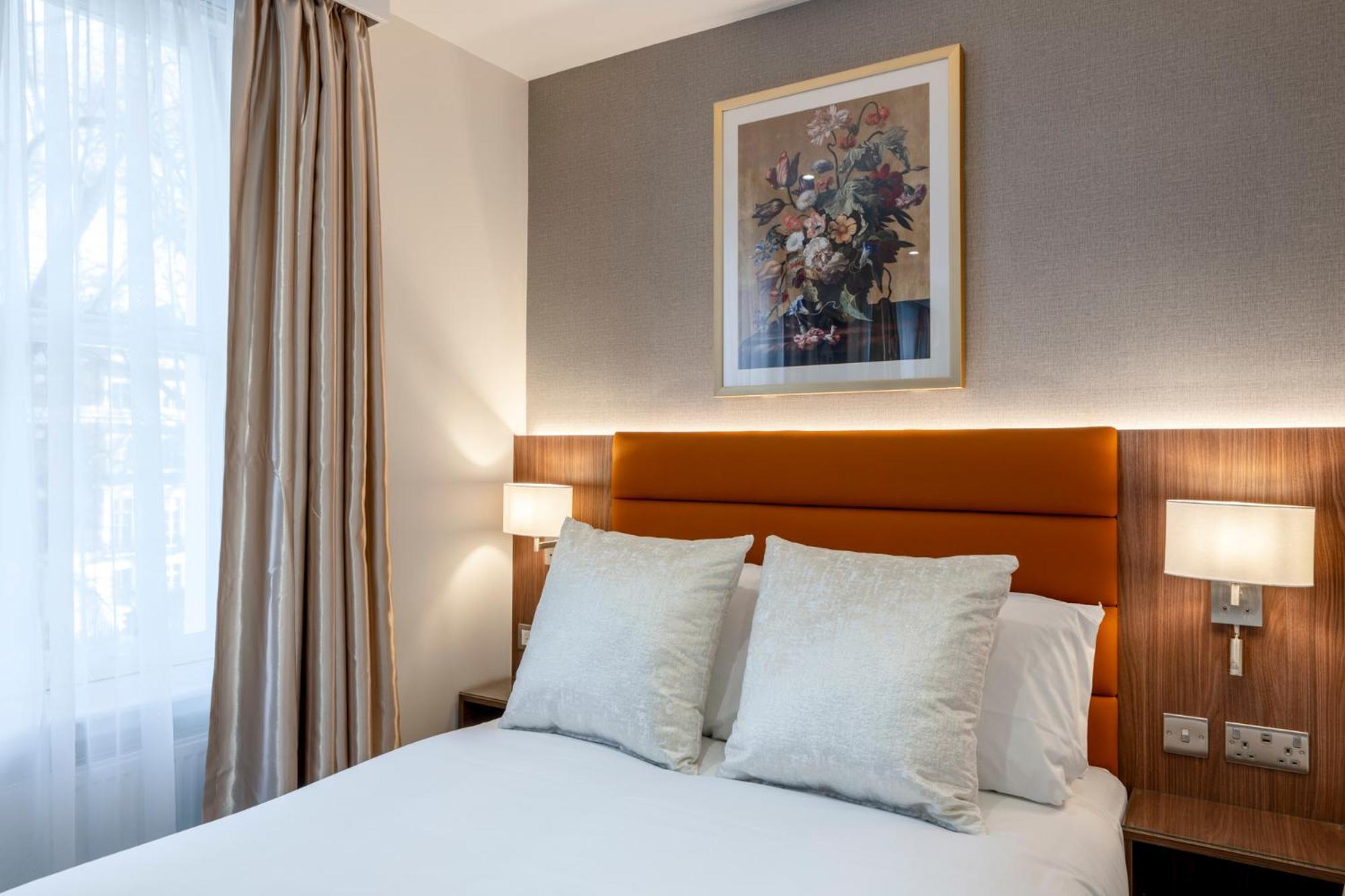 Hotel Grand Concerto 4*