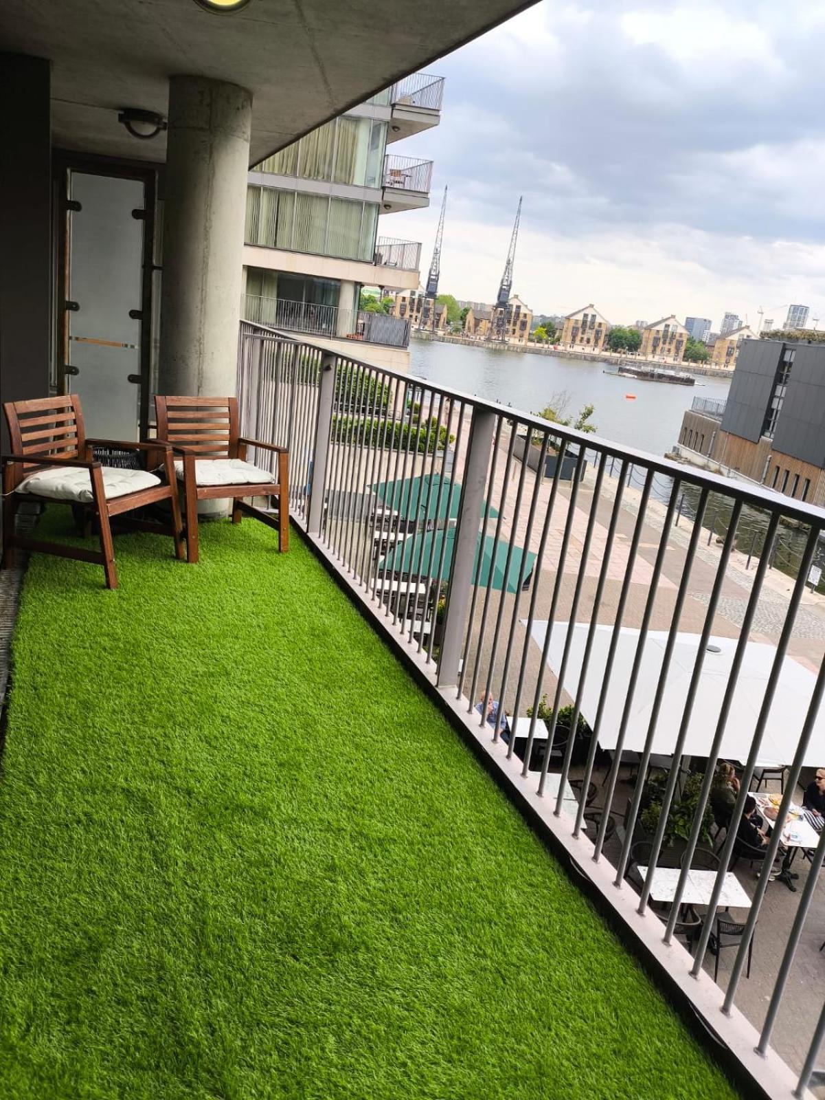 Luxury - Excel - O2- 3 Bedroom Londres