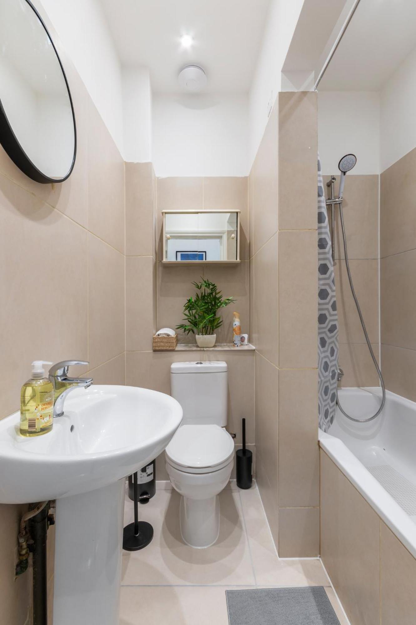 Acton Apartment London