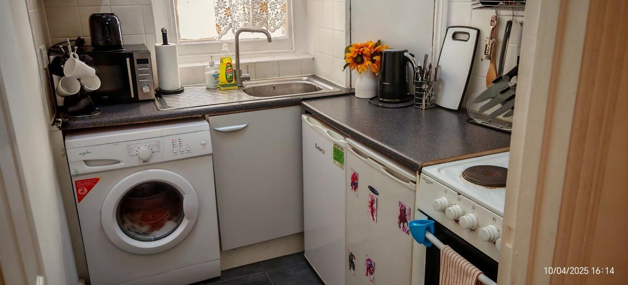 Bayswater One Bedroom Appartement *