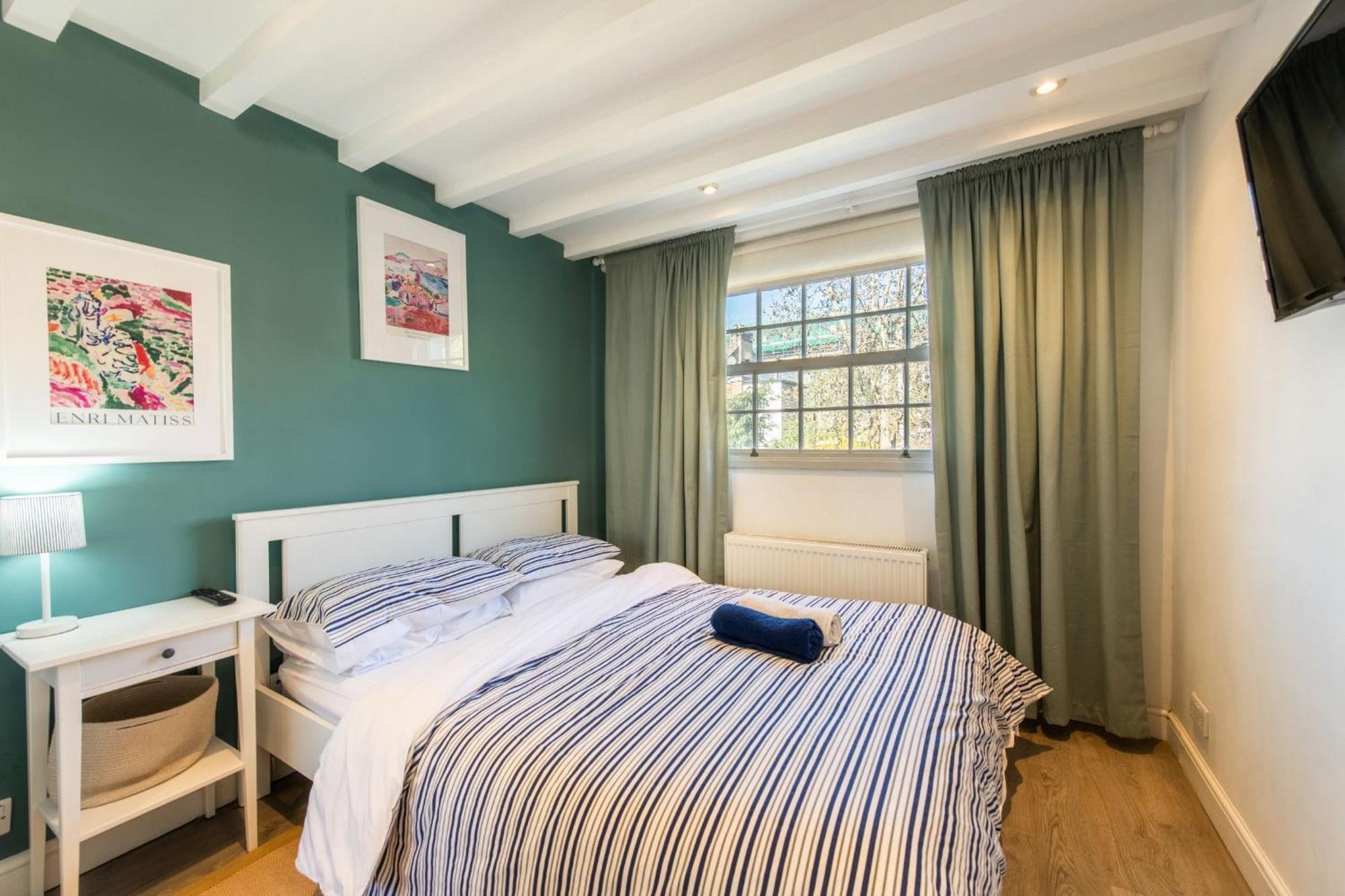 Stylish Flat In West Hampstead