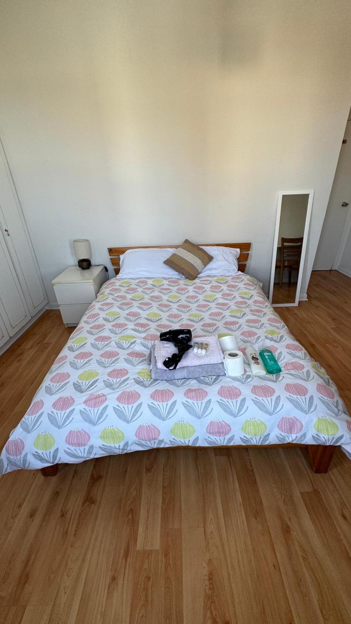 Large Private In Kensal Rise Of