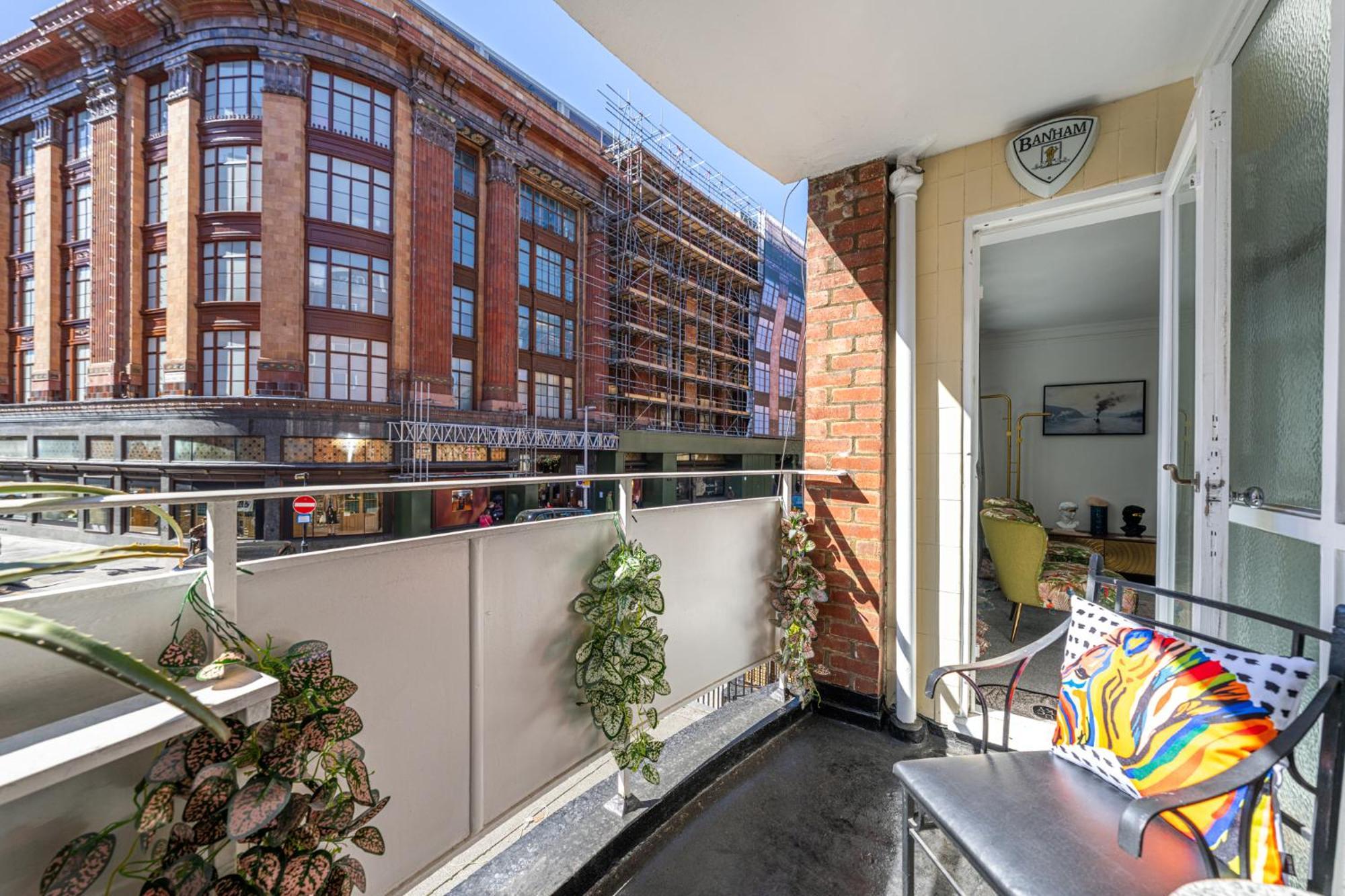 Posh With Terrace Over Harrods * Londres