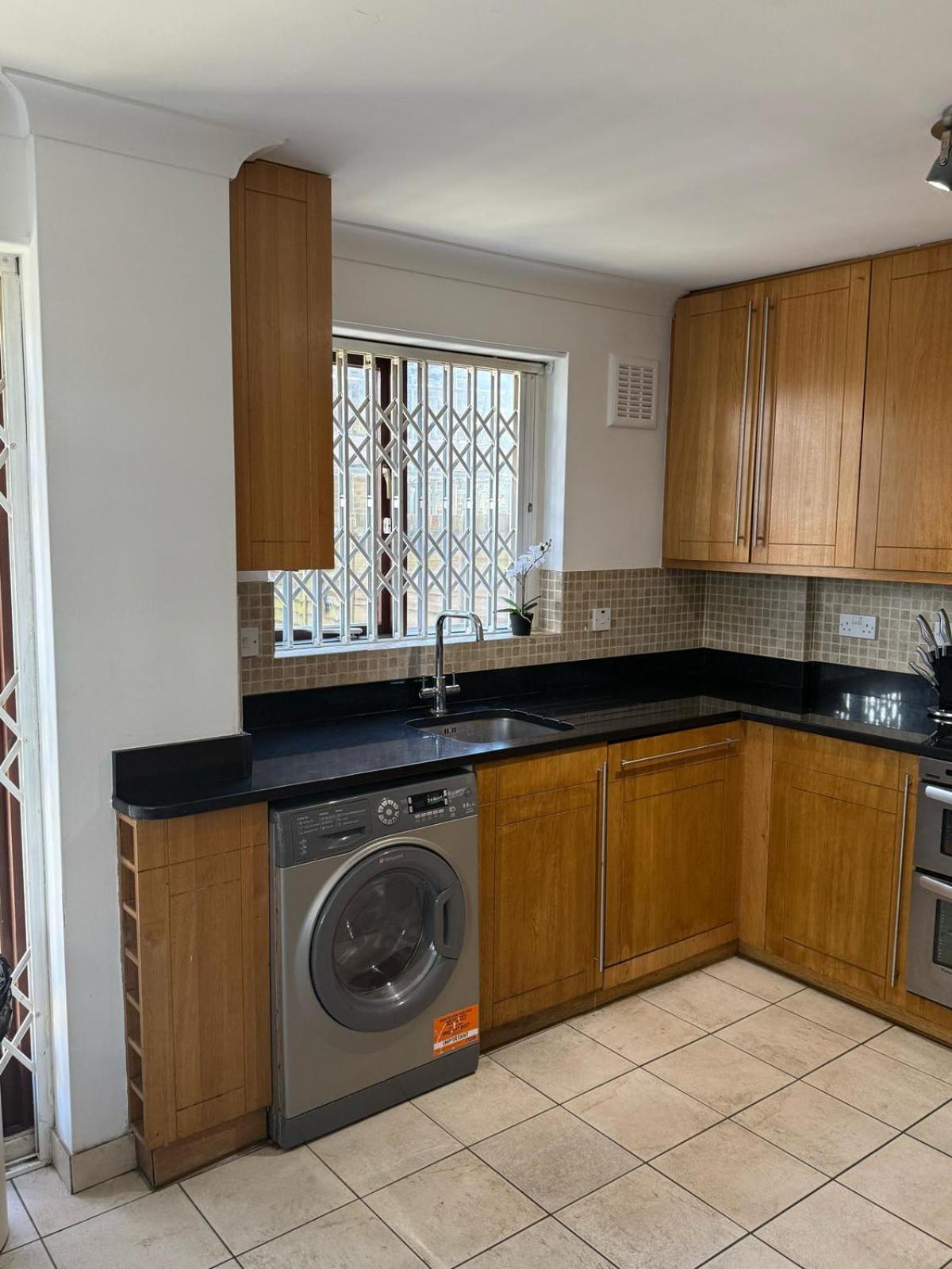Astonishing House In The Heart Of Fulham Broadway London