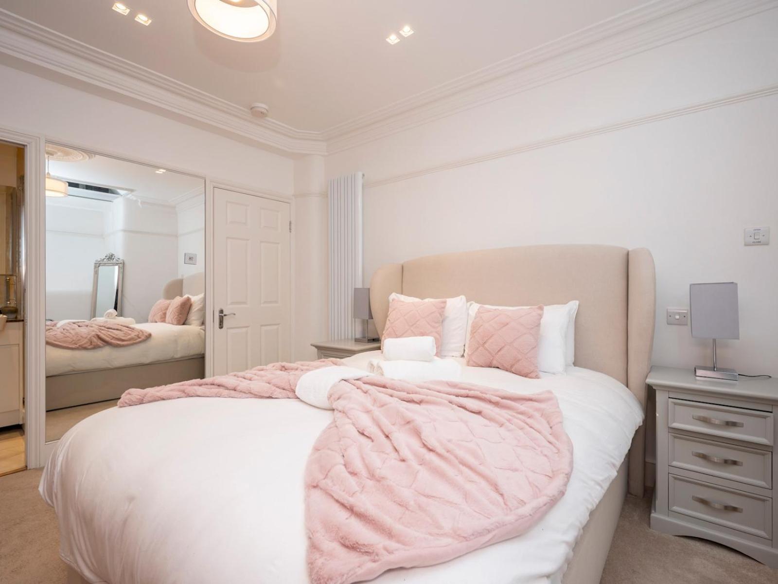 3-bed Flat Ensuite Near Farringdon Barbican Pass The Keys