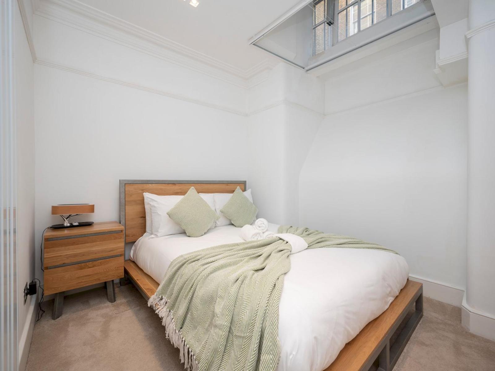 3-bed Flat Ensuite Near Farringdon Barbican Pass The Keys * London