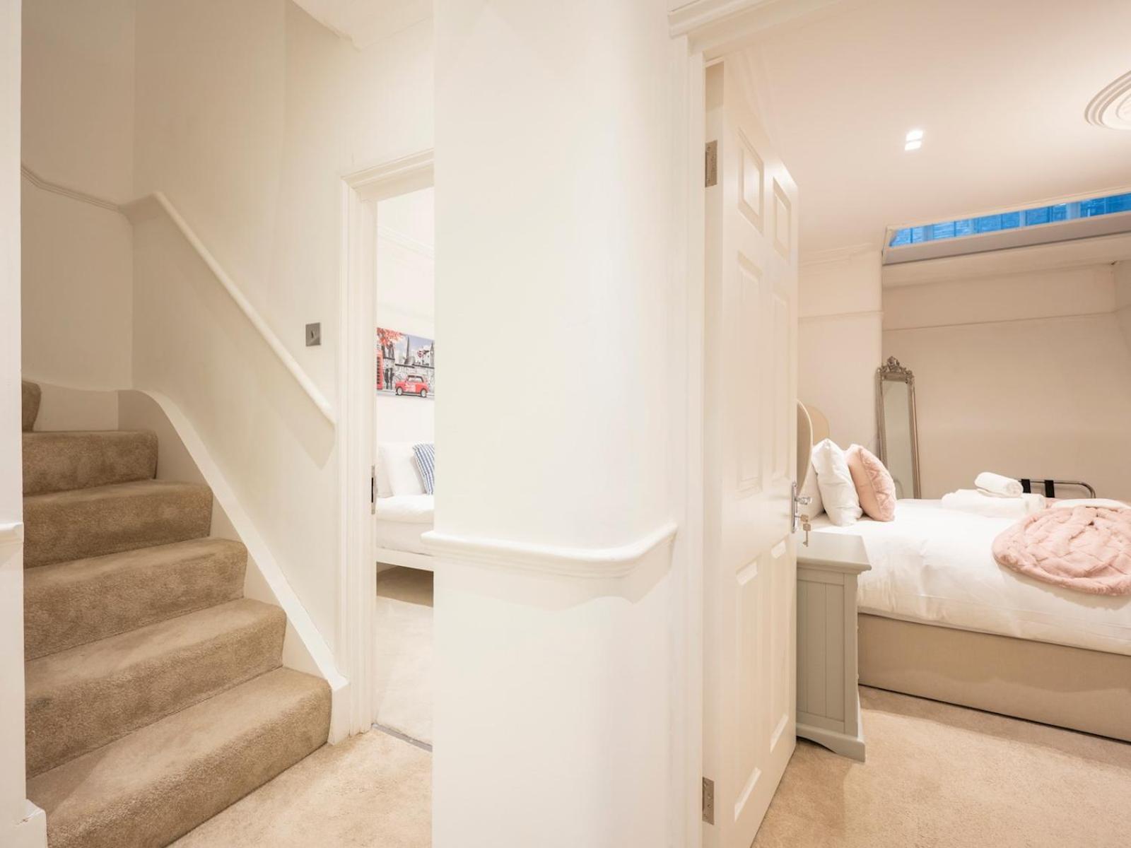 Apartment 3-bed Flat Ensuite Near Farringdon Barbican Pass The Keys *
