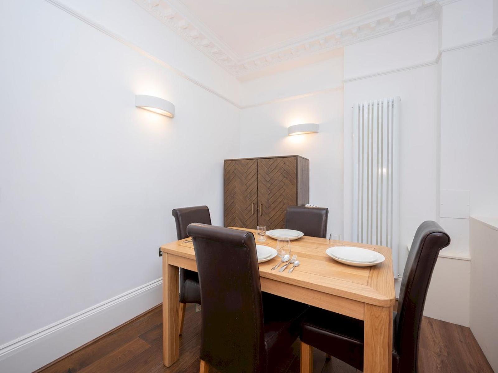 3-bed Flat Ensuite Near Farringdon Barbican Pass The Keys Apartment London
