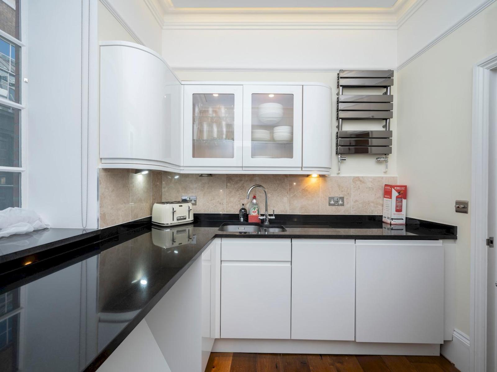 3-bed Flat Ensuite Near Farringdon Barbican Pass The Keys Apartment