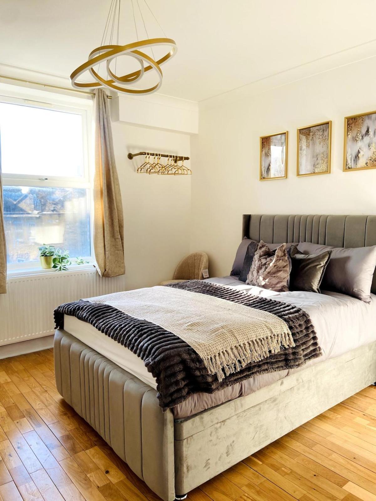 Beautiful In Hackney Apartment