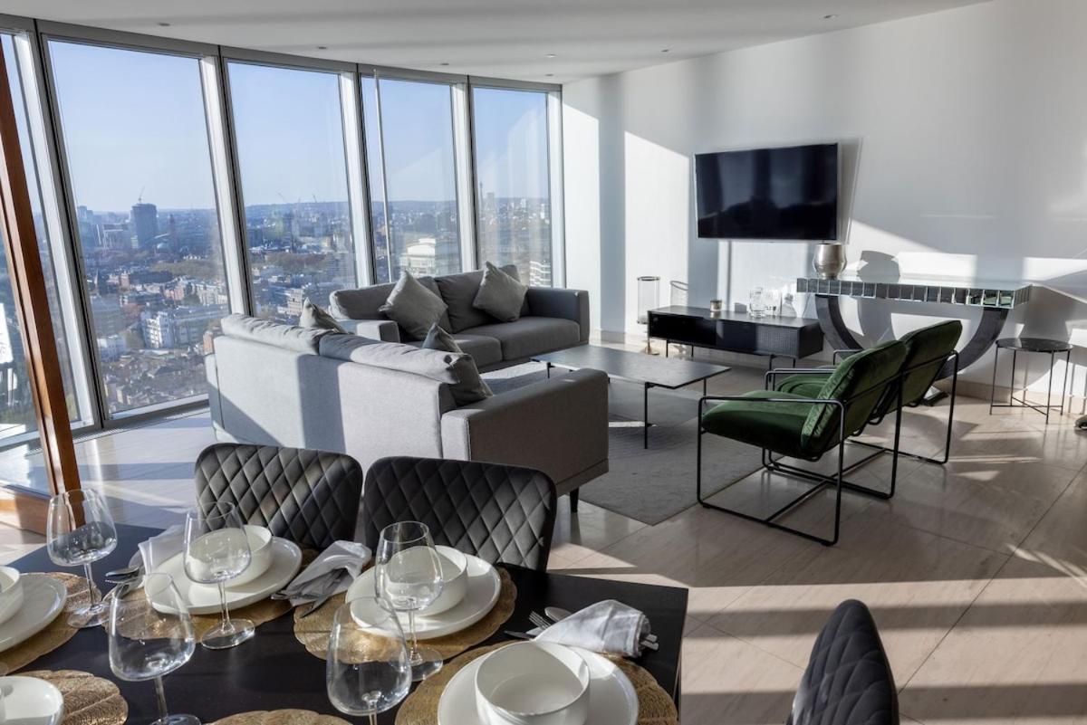 Appartement Luxury With Pool, Gym, Spa, Free Parking 3 Bedroom Londen