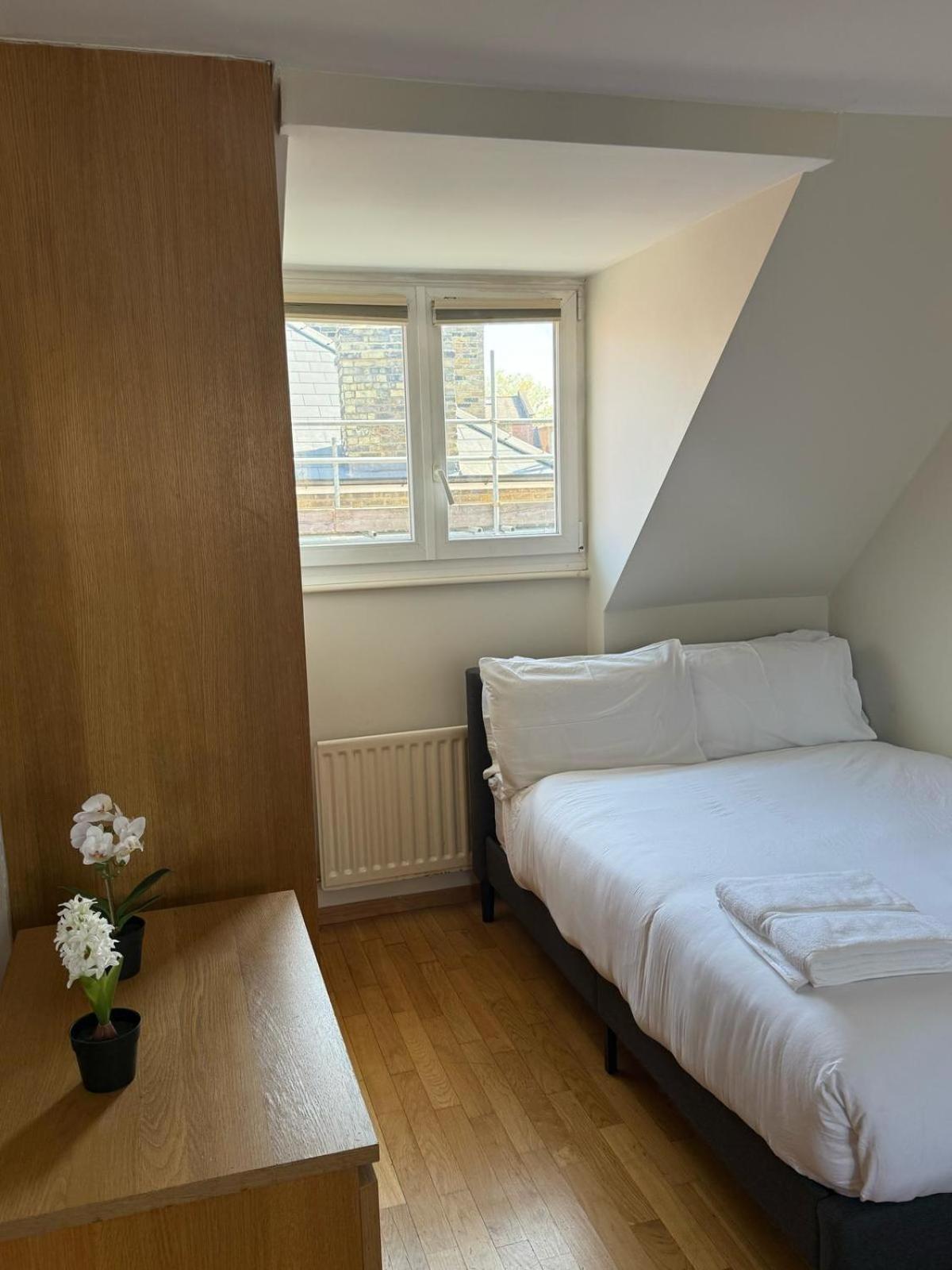 Astonishing House In The Heart Of Fulham Broadway Apartment