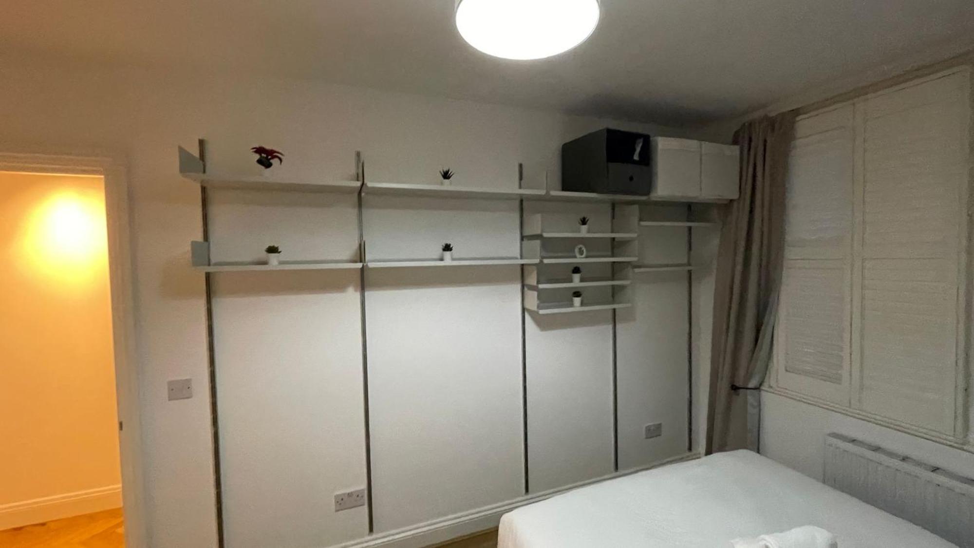 Fanstastic Flat - Shepherd Bush Apartment London