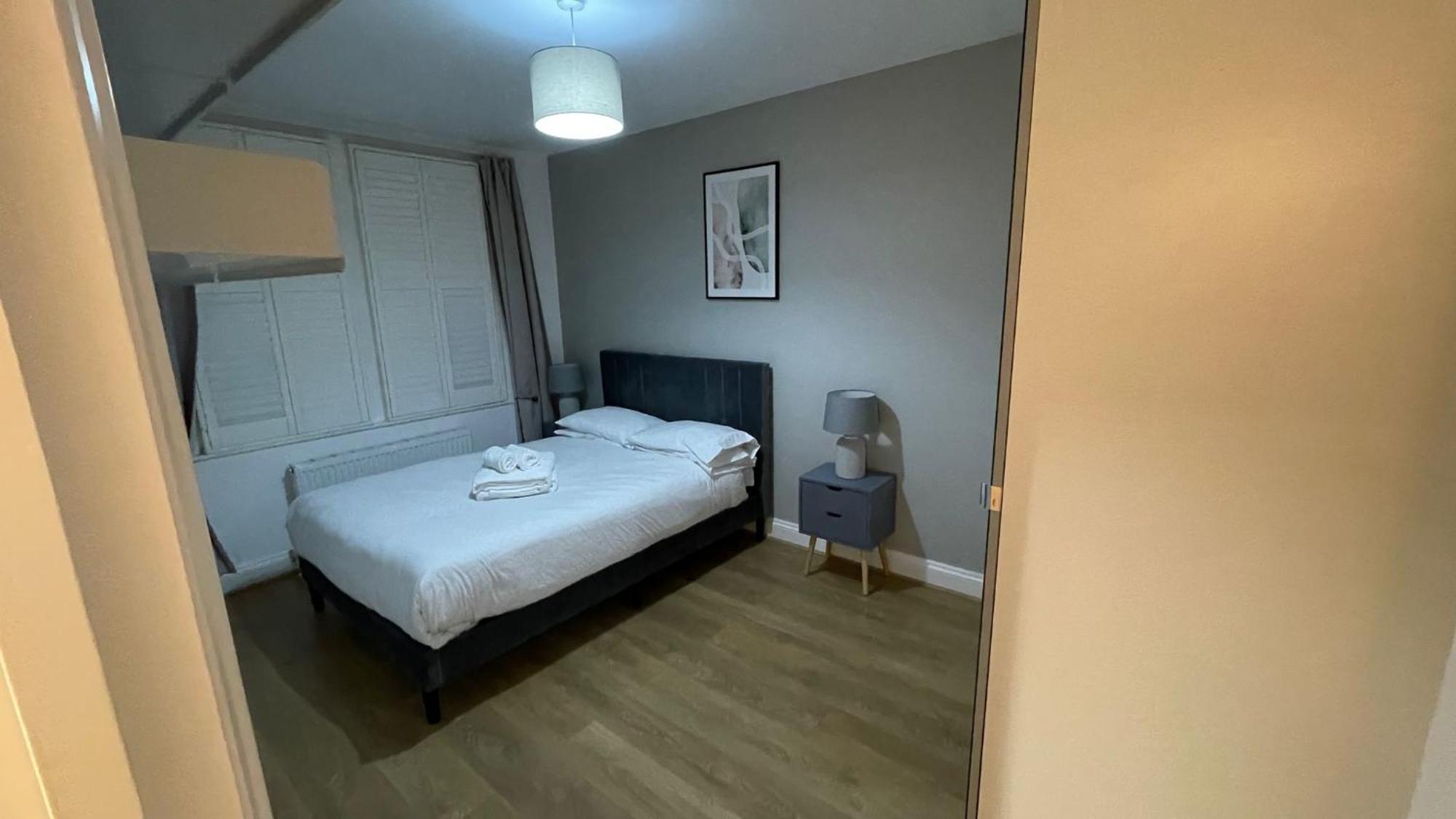 Fanstastic Flat - Shepherd Bush *