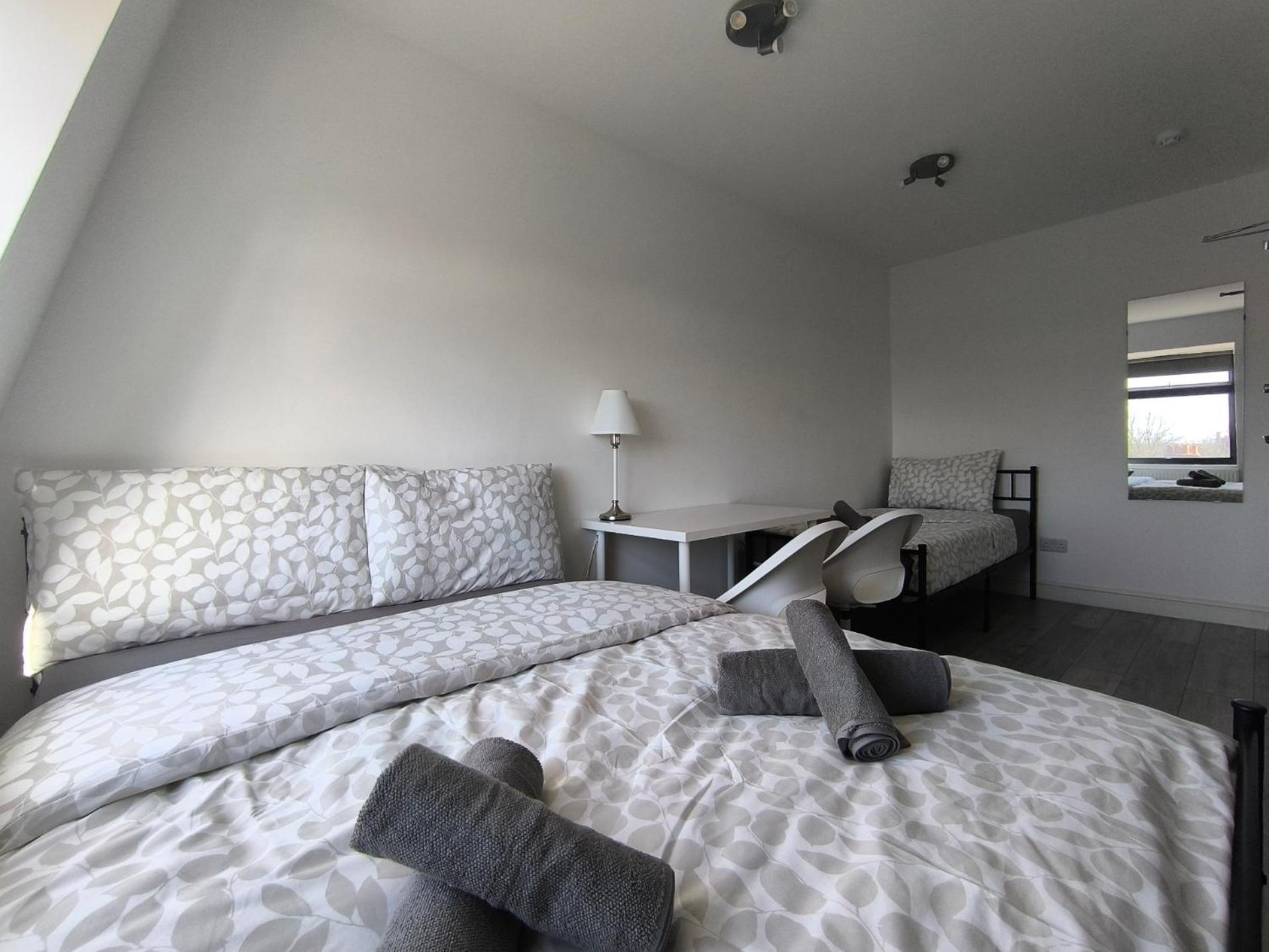 Tooting Broadway Family Guest house London
