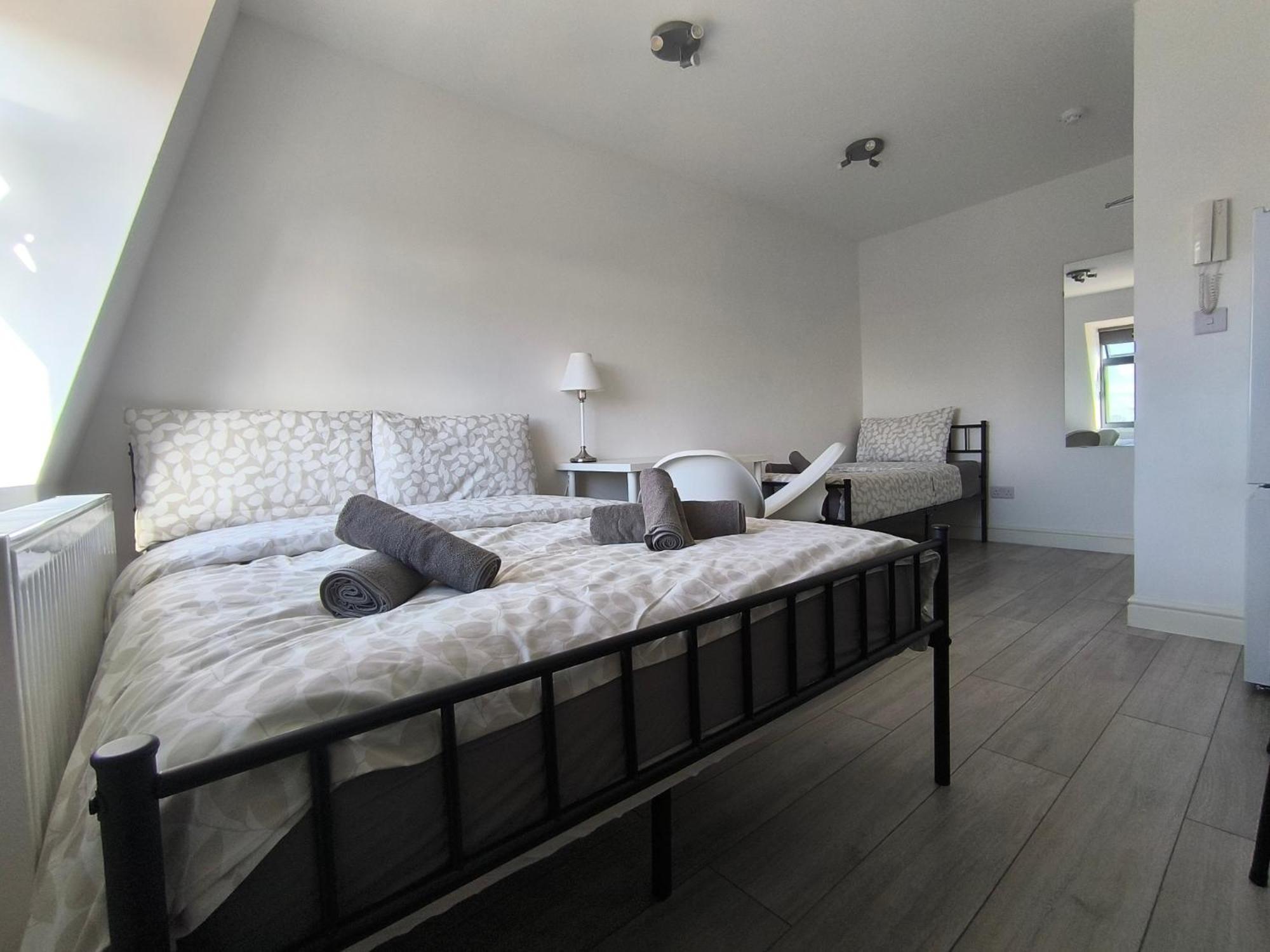 Tooting Broadway Family Guest house London