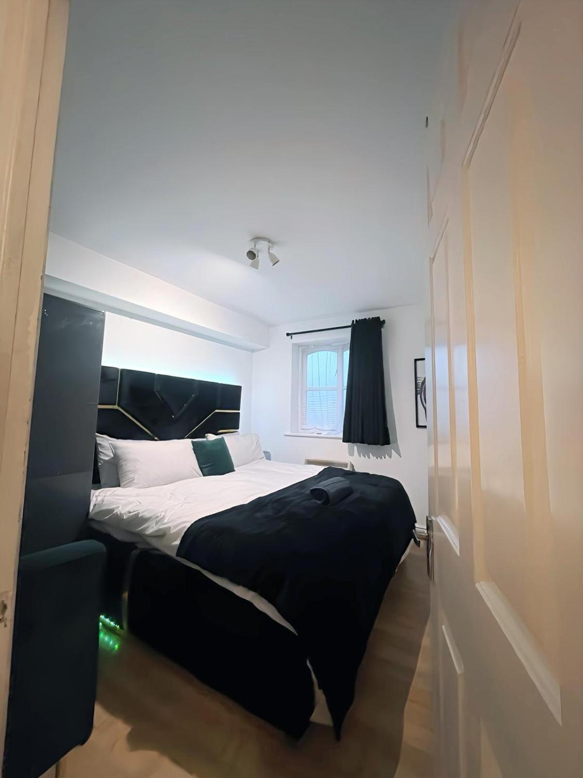 Modern Riverside 2bedroom Sleeps 4 Woolwich Greater Appartement *