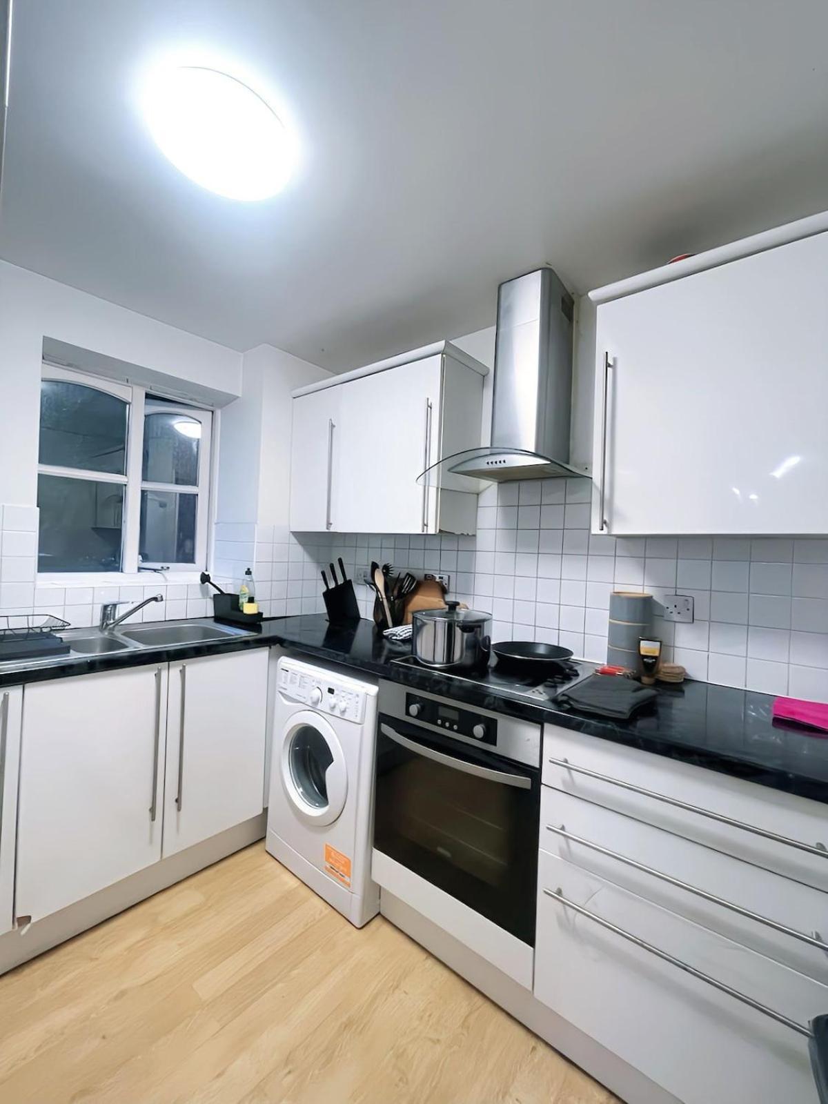 Modern Riverside 2bedroom Sleeps 4 Woolwich Greater Londen