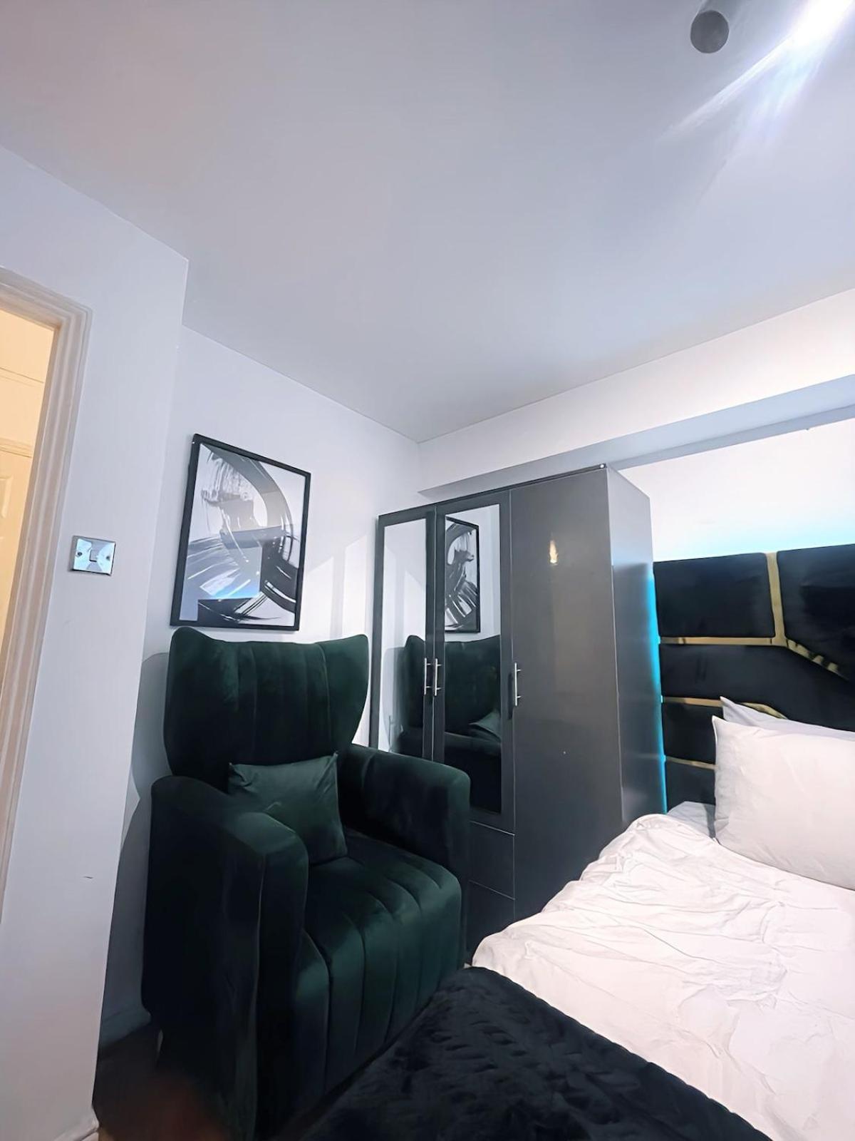 Modern Riverside 2bedroom Sleeps 4 Woolwich Greater * Londen