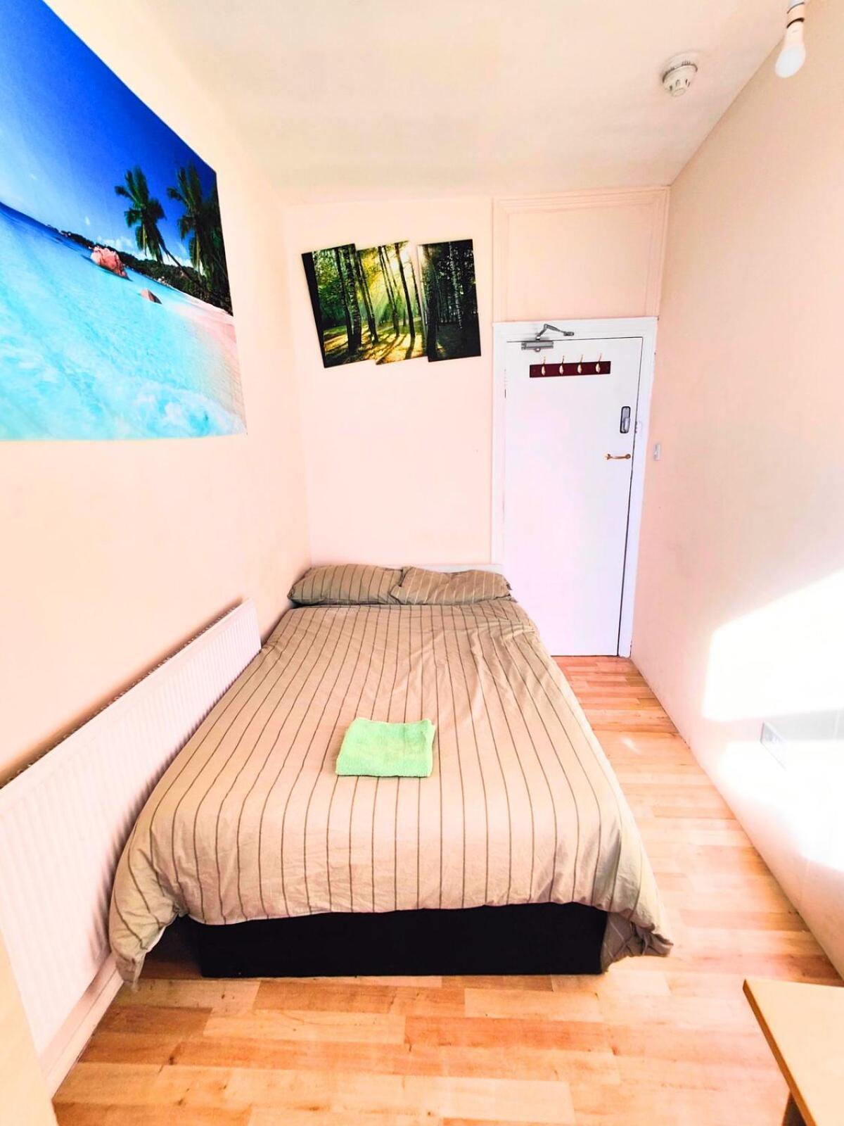 R13 Double Great Area Lejlighed London