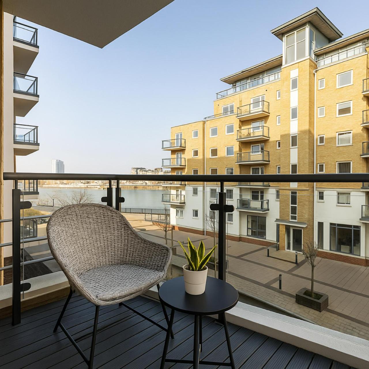 Wonderful Flat In Wandsworth Town Lägenhet London