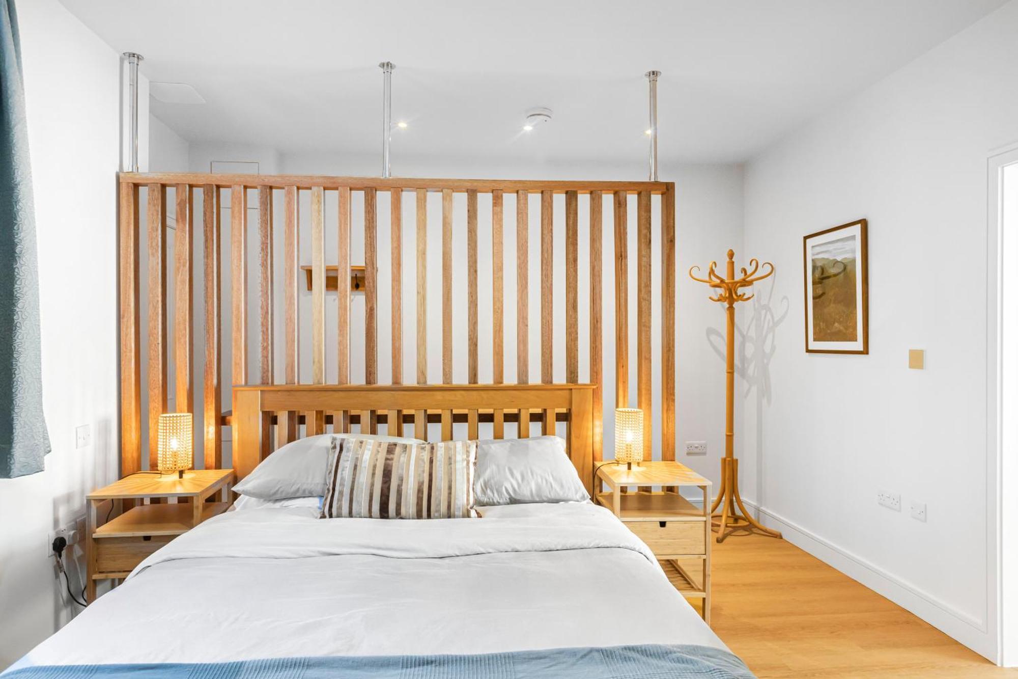 Large, Quiet Flat In Islington Apartment London