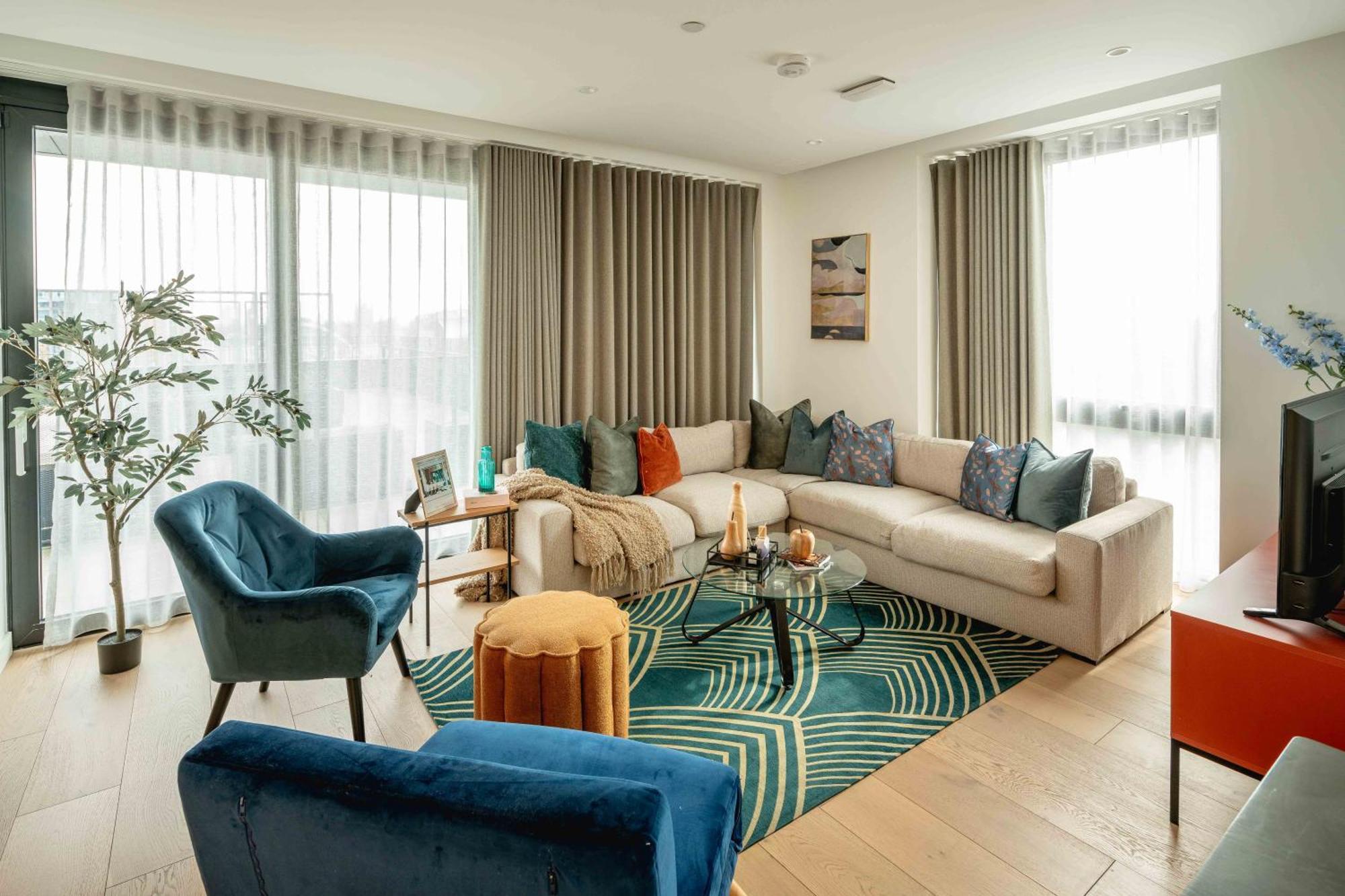 Lejlighed Sunrise View Luxury With Balcony And Elevator London