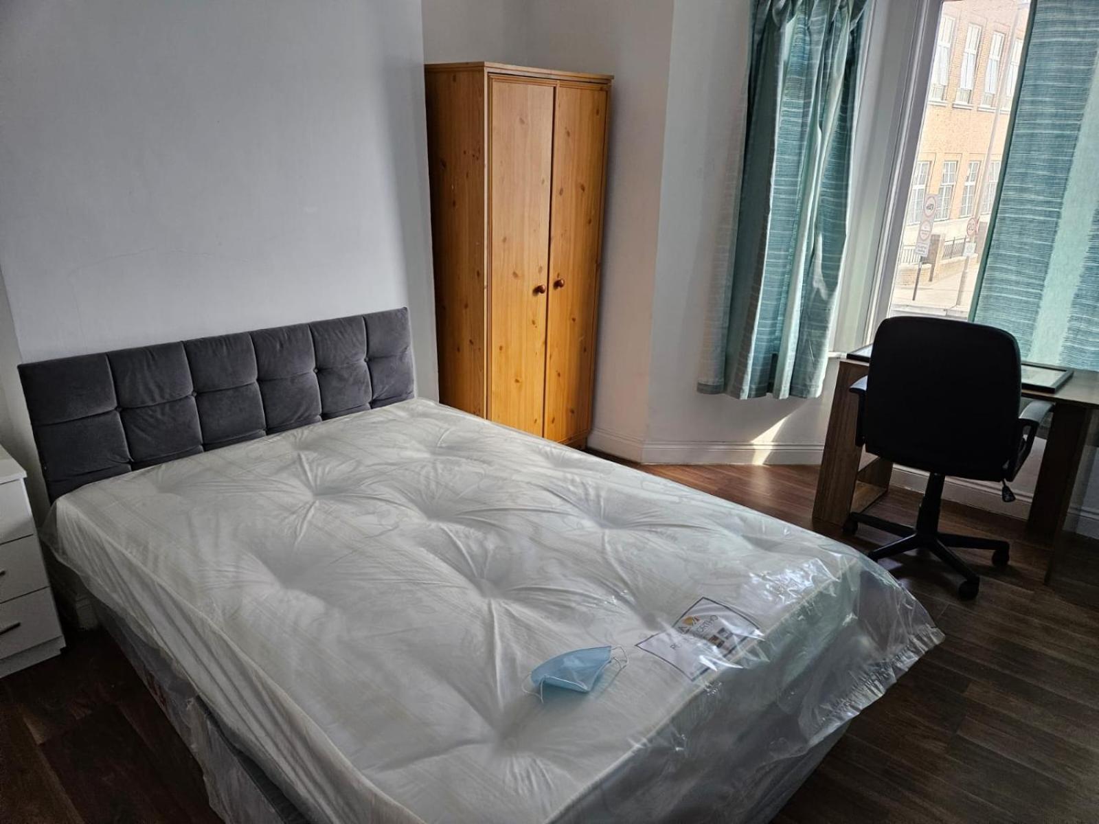 Stylish 2-bedroom Flat - Links Apartment *