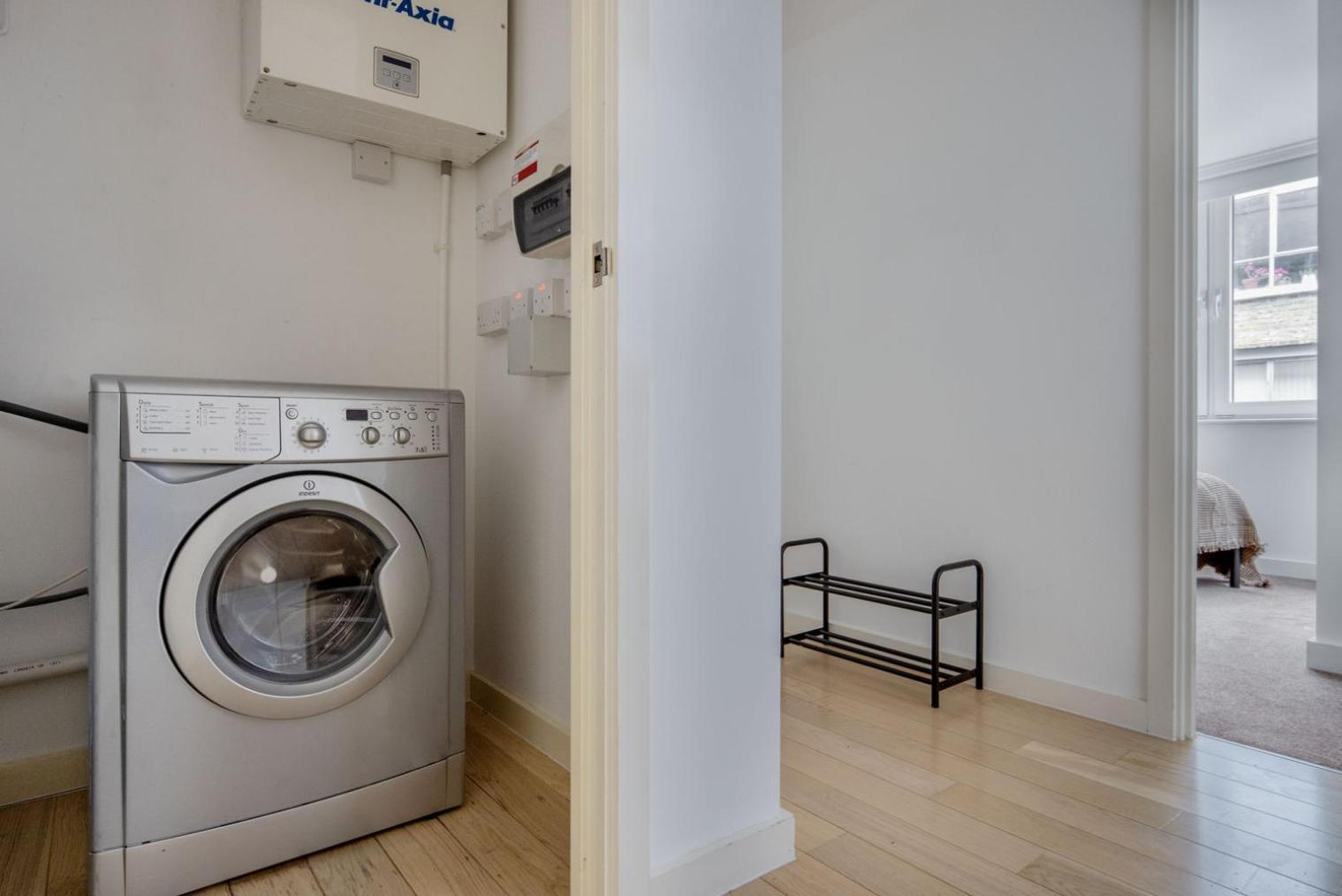 Blueground Old Street Elevator Nr Pubs Lon-355 Apartment *