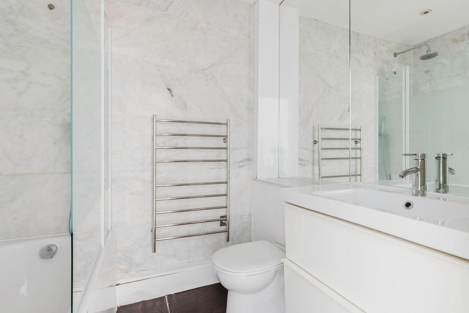 Blueground Earls Court Furnished Equipped Lon-584 London