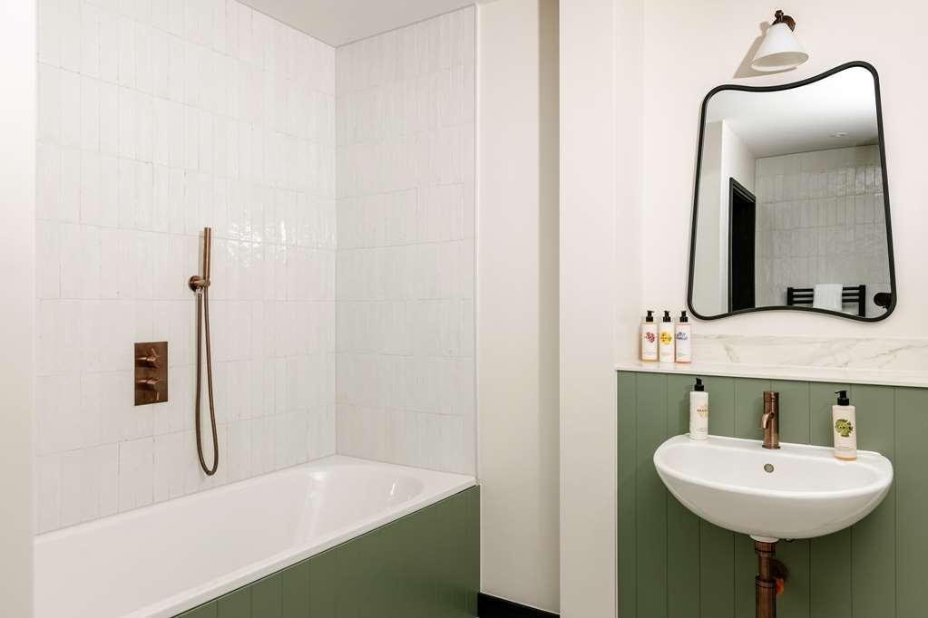 Hotell Native Kings Wardrobe