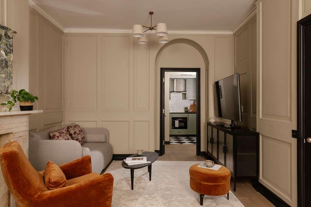 Native Kings Wardrobe Hotell London