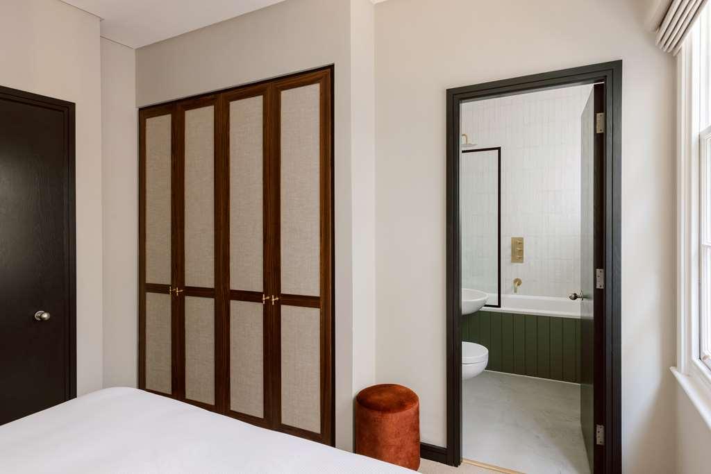 Hotell Native Kings Wardrobe