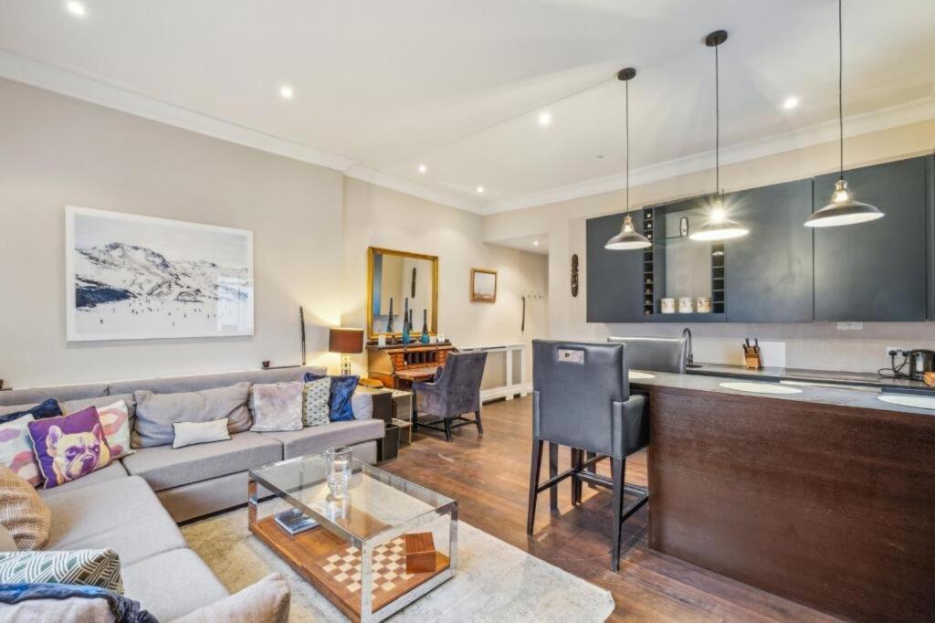 Charming And Full Of Character Londen