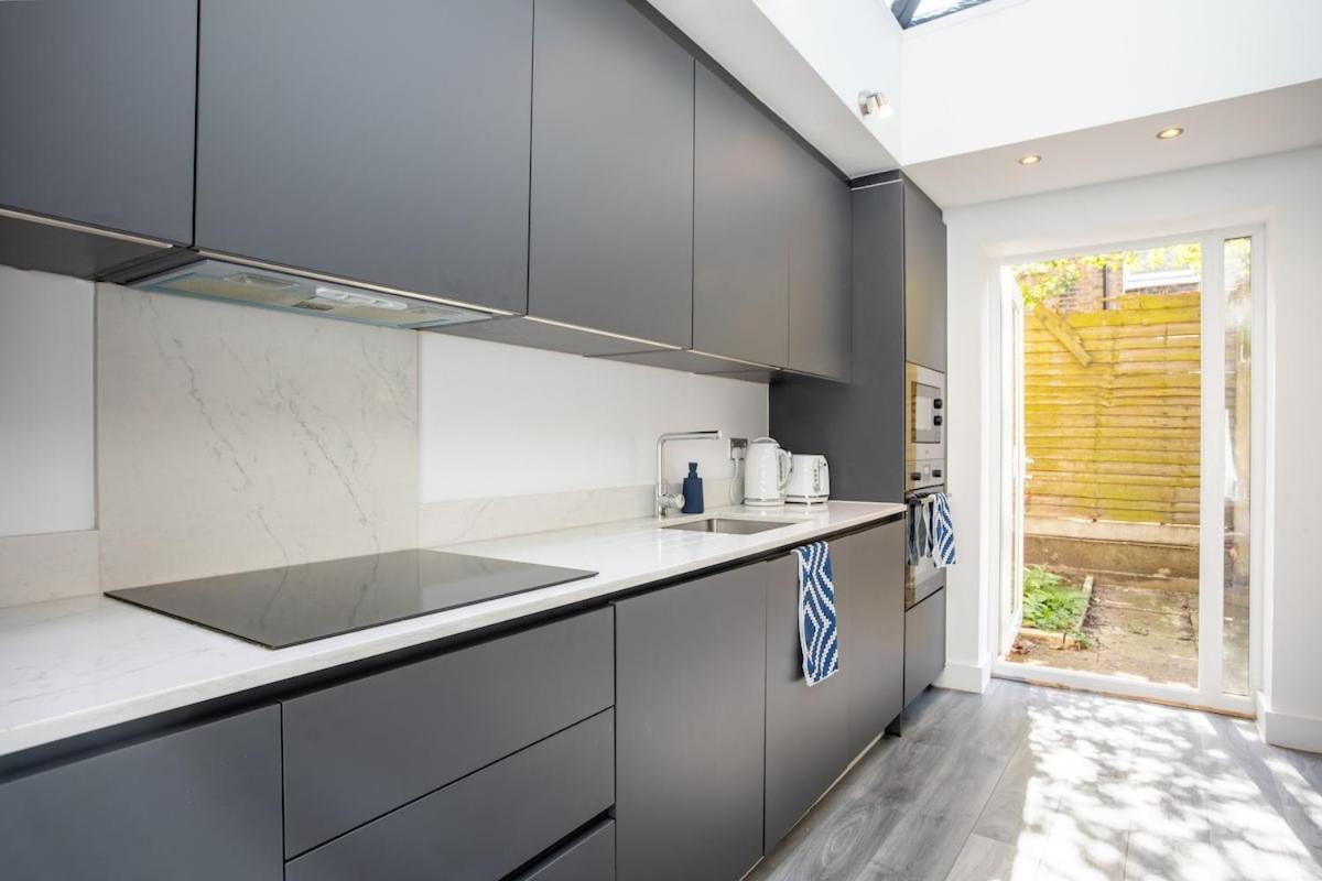 Stylish 2-bed Flat In The Heart Of West Hampstead *