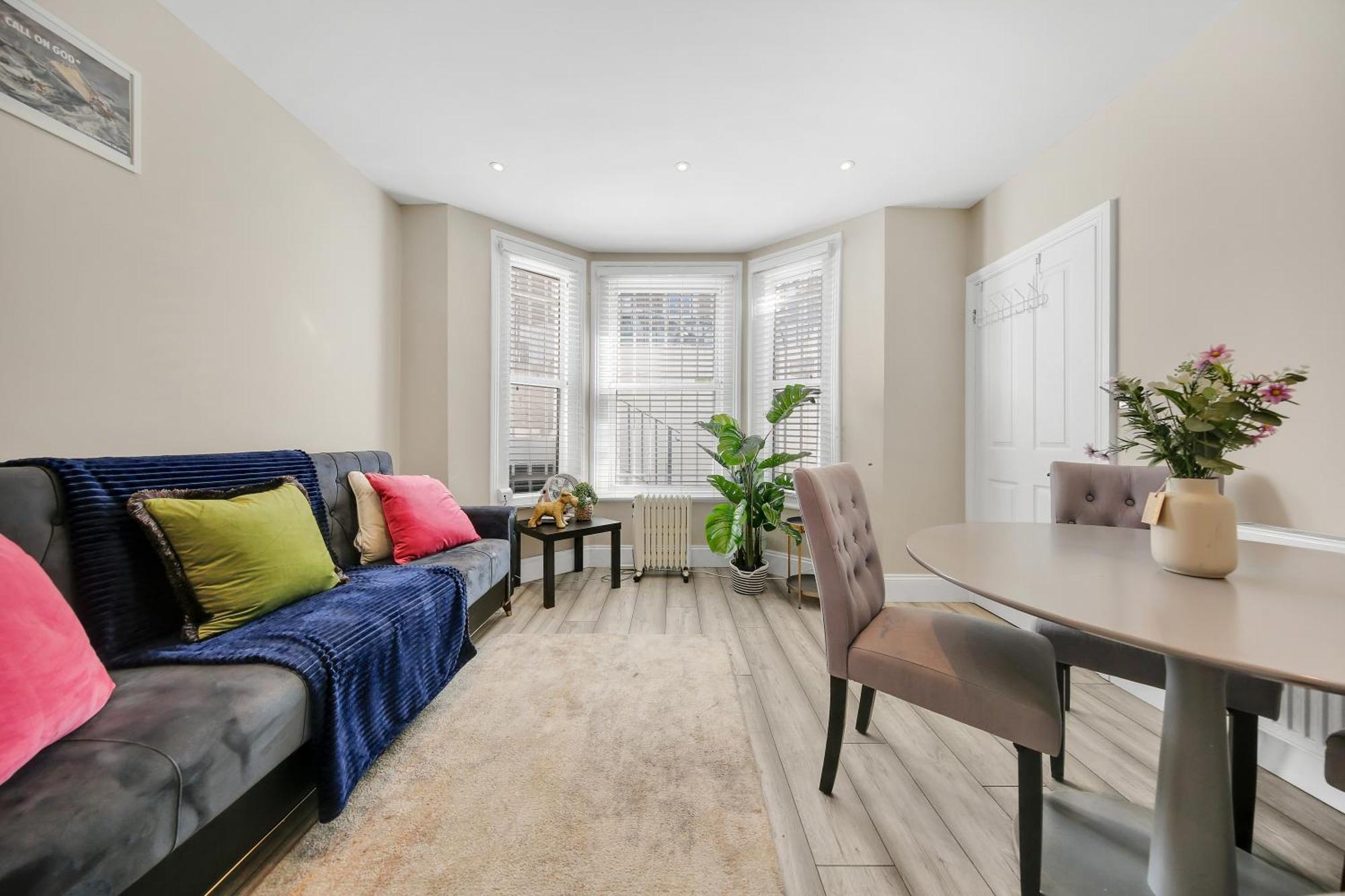 Hammersmith Flat 2 Bedrooms Lgf