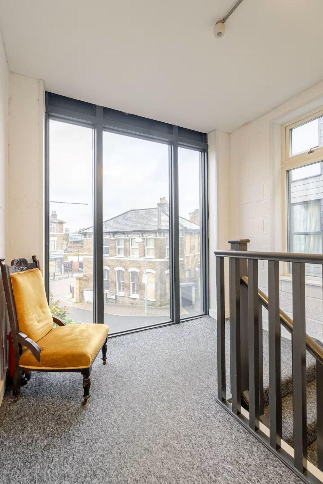 Apartment Loft And Light In *