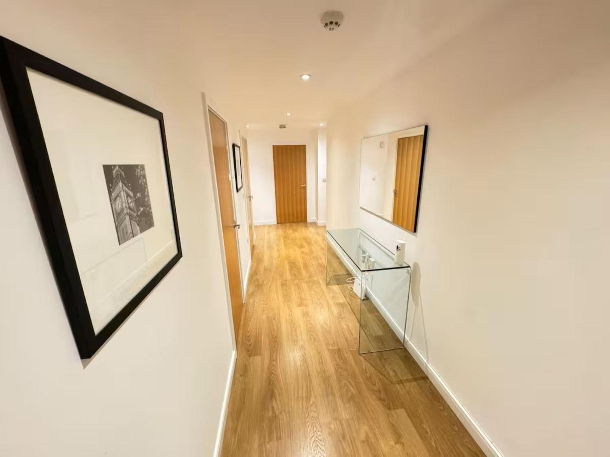 Apartment East Side Wharf 2 Bed *
