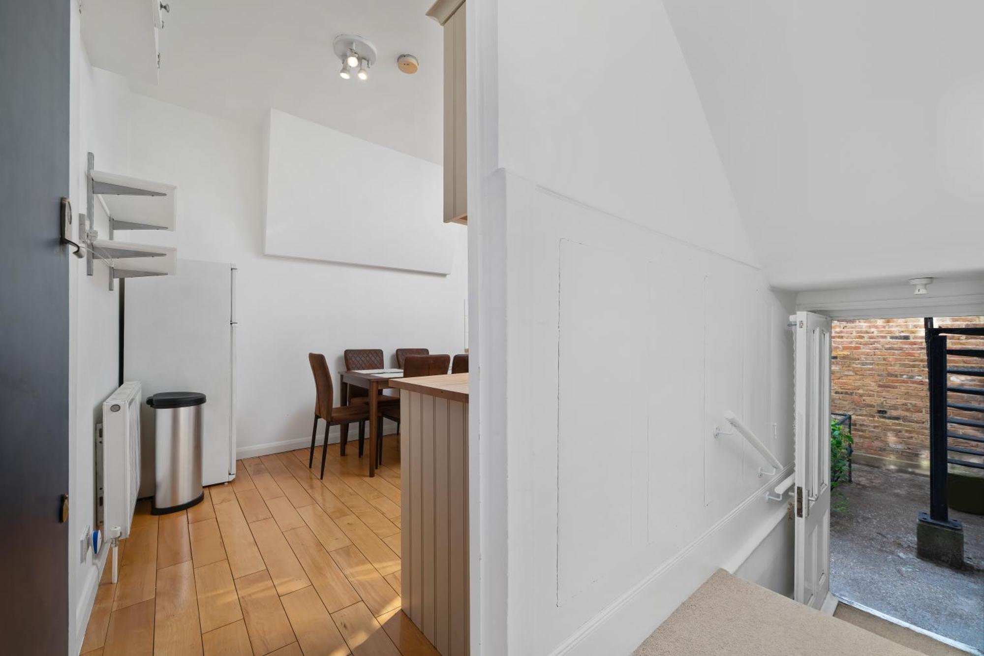 Paddington, Modern 2 Bedroom Lägenhet *