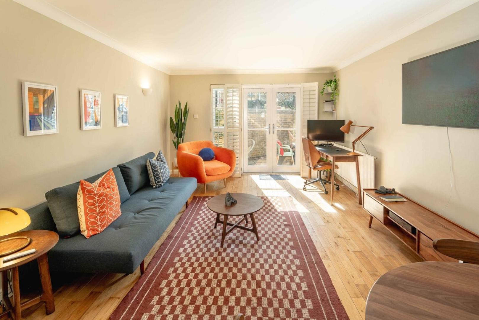 Serene Garden Flat - Steps From Tower Bridge Apartment