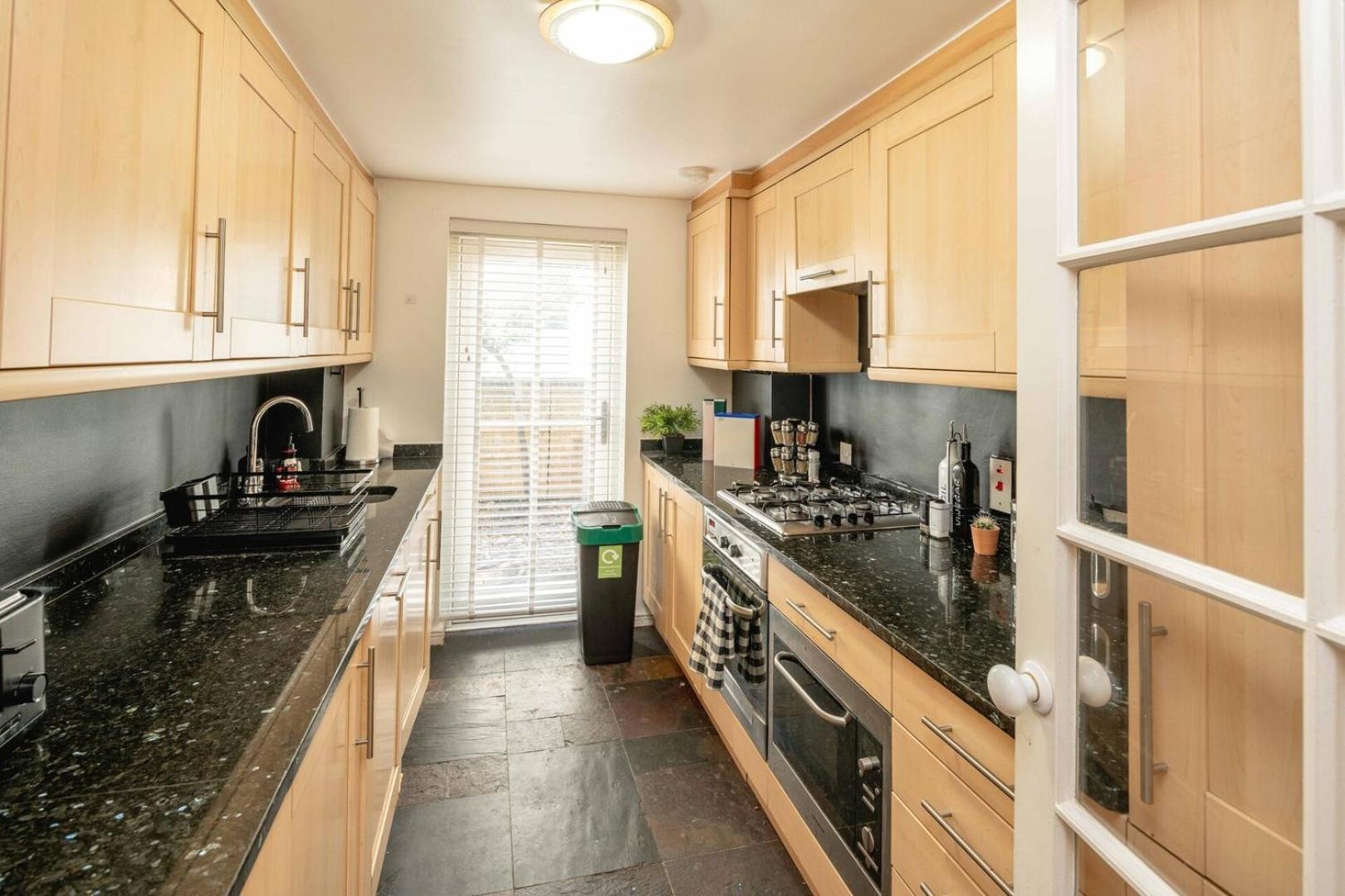 Serene Garden Flat - Steps From Tower Bridge Appartamento *