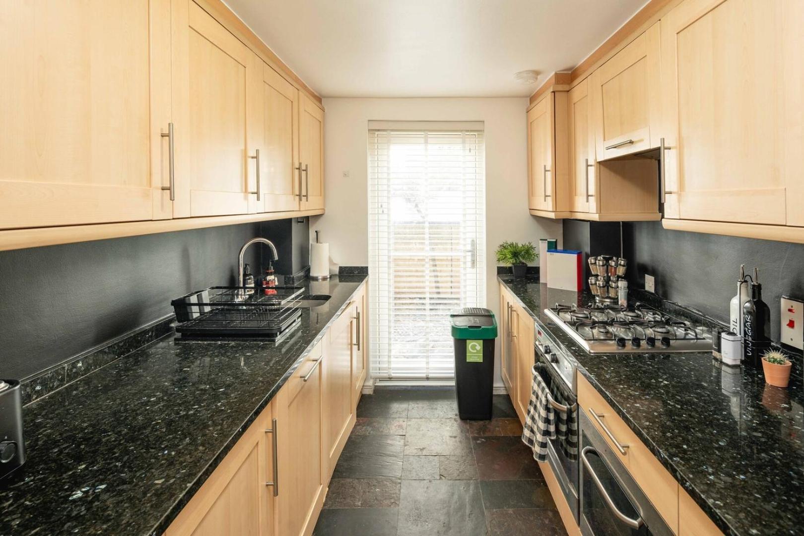 Serene Garden Flat - Steps From Tower Bridge Apartment