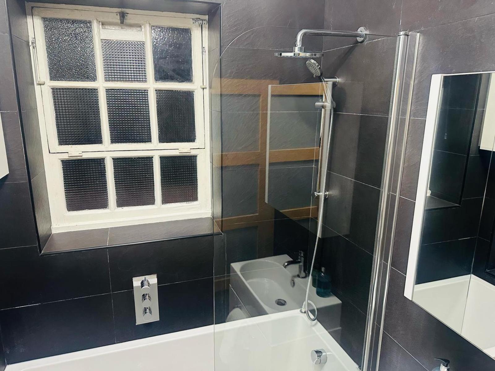 Lovely Quiet Spacious Around Little Venice Desirable Location Very By Ricky & Giustina Lejlighed *